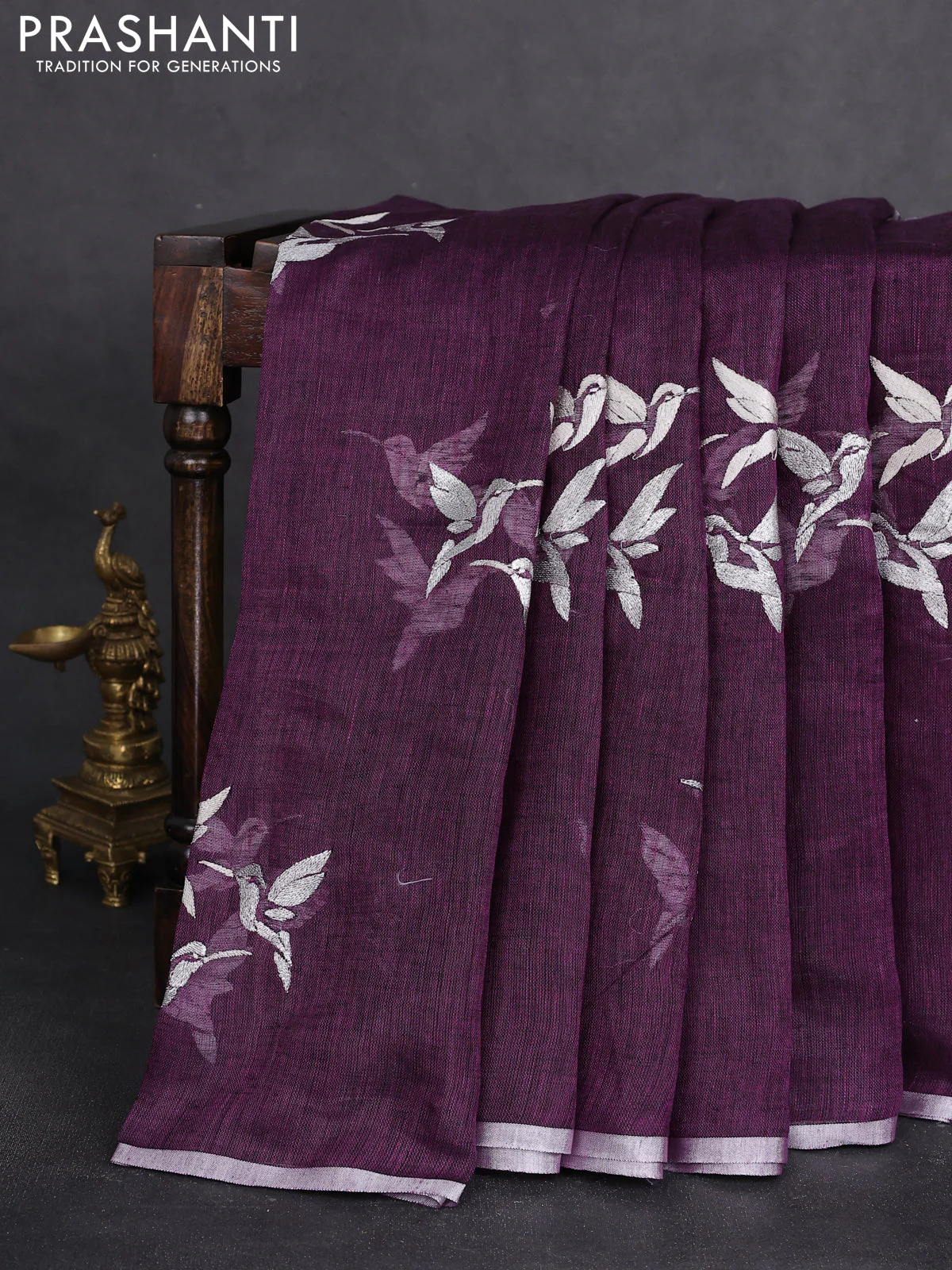 Pure linen saree purple with thread & silver zari woven buttas and silver zari woven piping border - Image 2