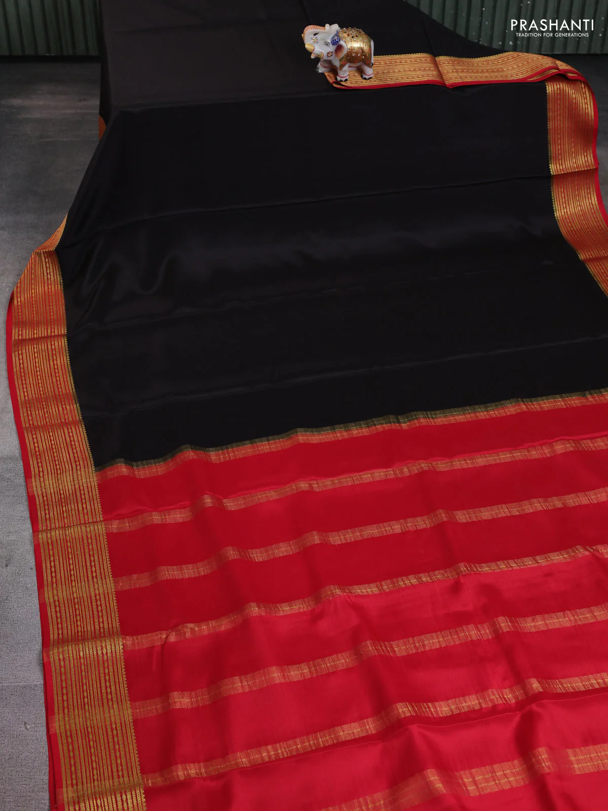 Pure mysore silk saree black and maroon with plain body and zari woven border - Image 2