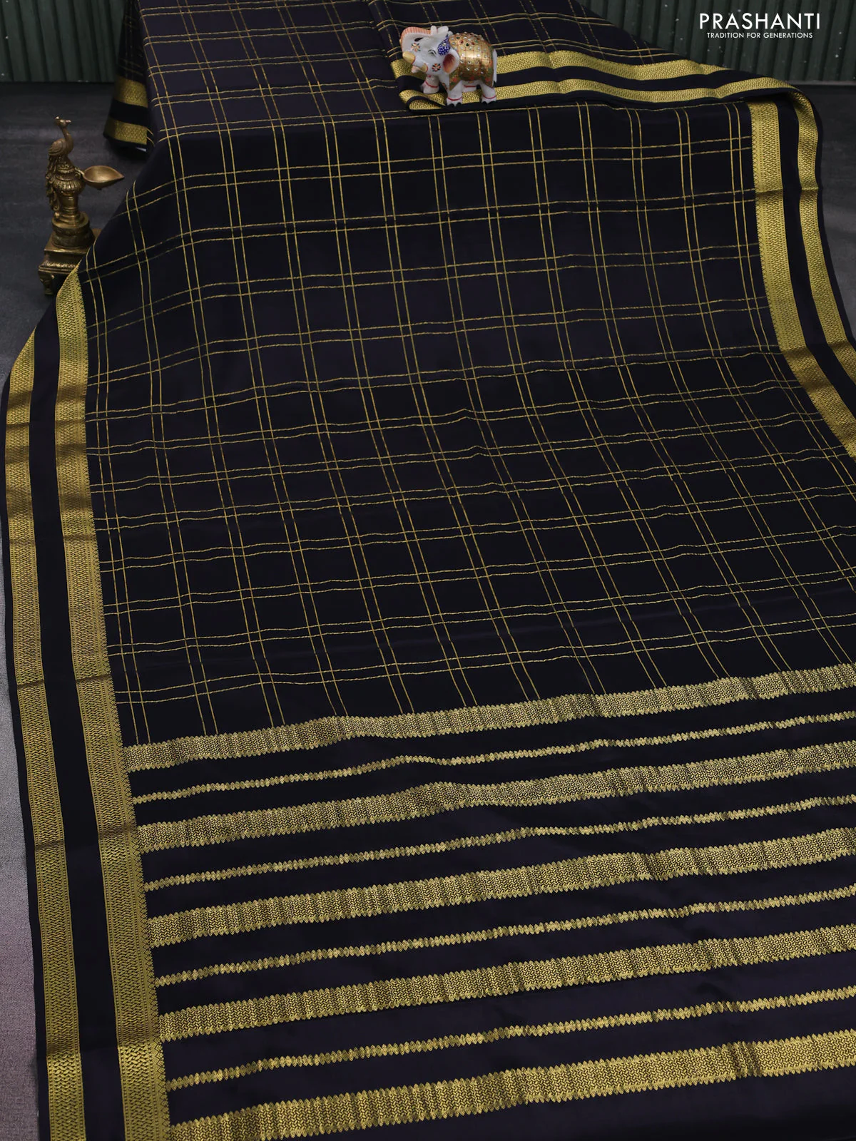 Pure mysore silk saree black with allover zari checked pattern and rettapet zari woven border - Image 2