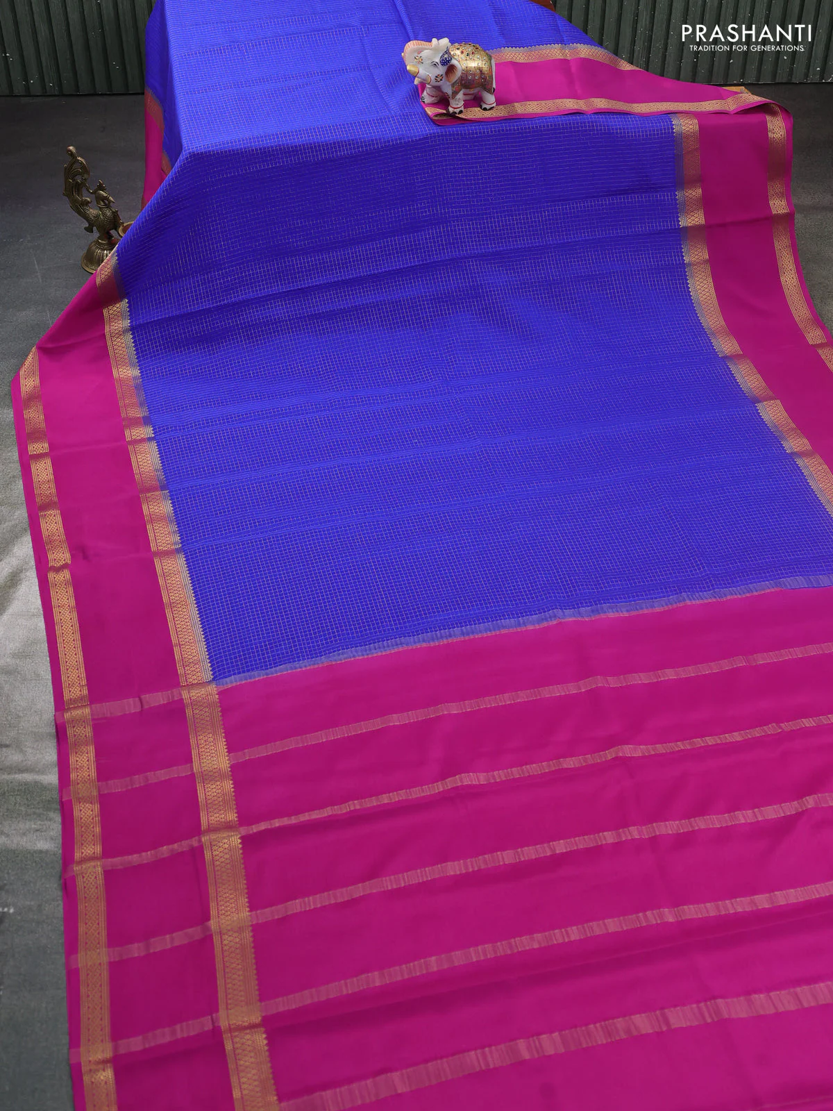 Pure mysore silk saree blue and magenta pink with allover zari woven checked pattern and rettapet zari woven border - Image 2