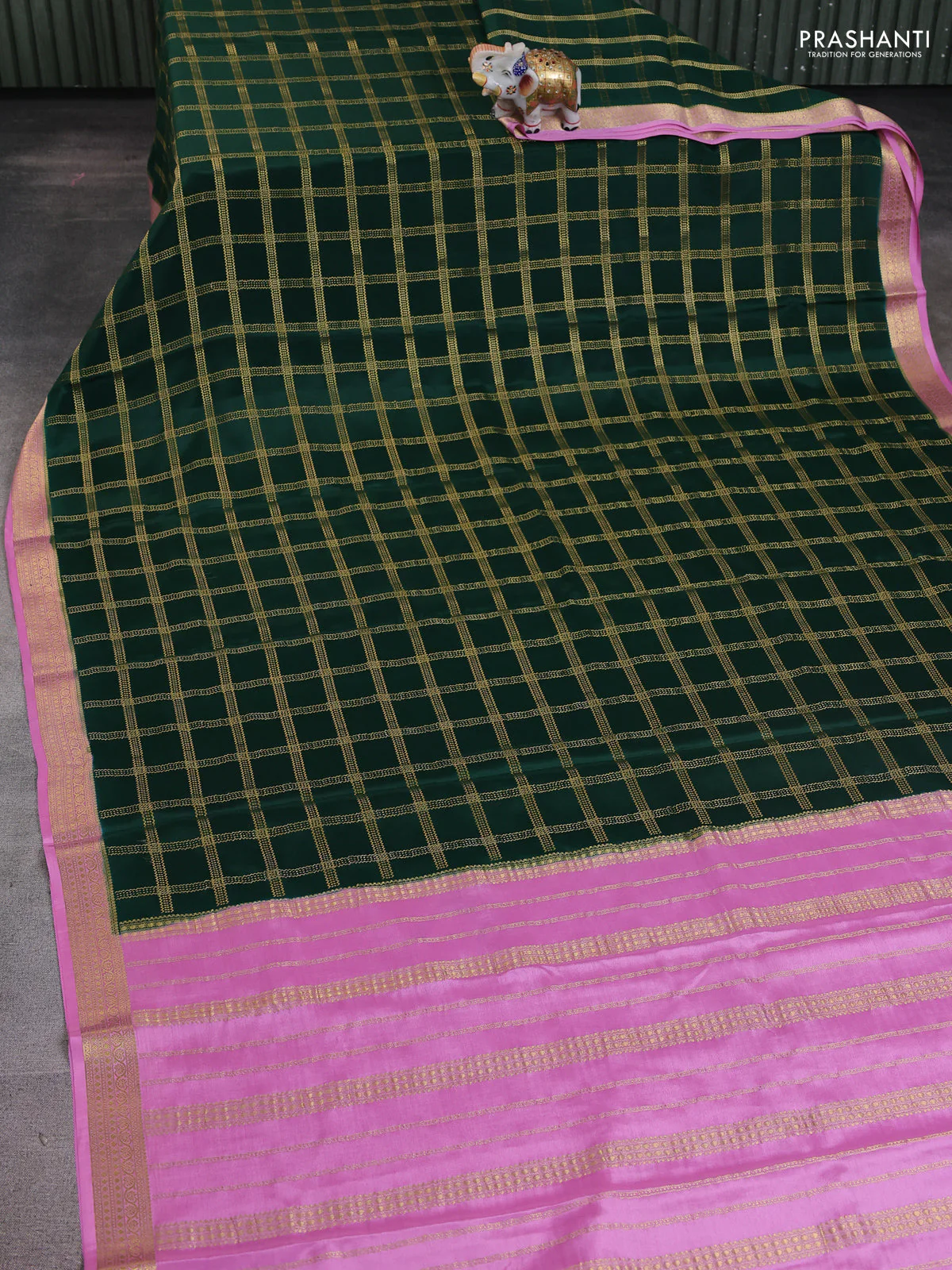 Pure mysore silk saree bottle green and light pink with allover zari woven checked pattern and zari woven border - Image 2