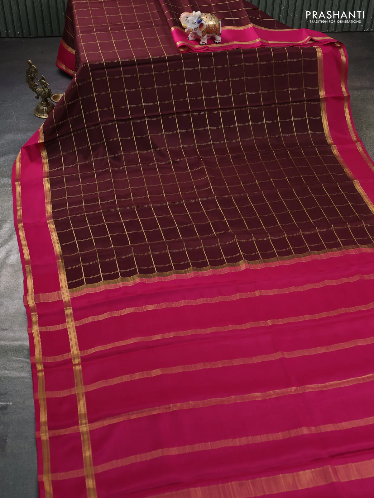 Pure mysore silk saree coffee brown and magenta pink with allover zari woven checked pattern and rettapet zari woven border - Image 2