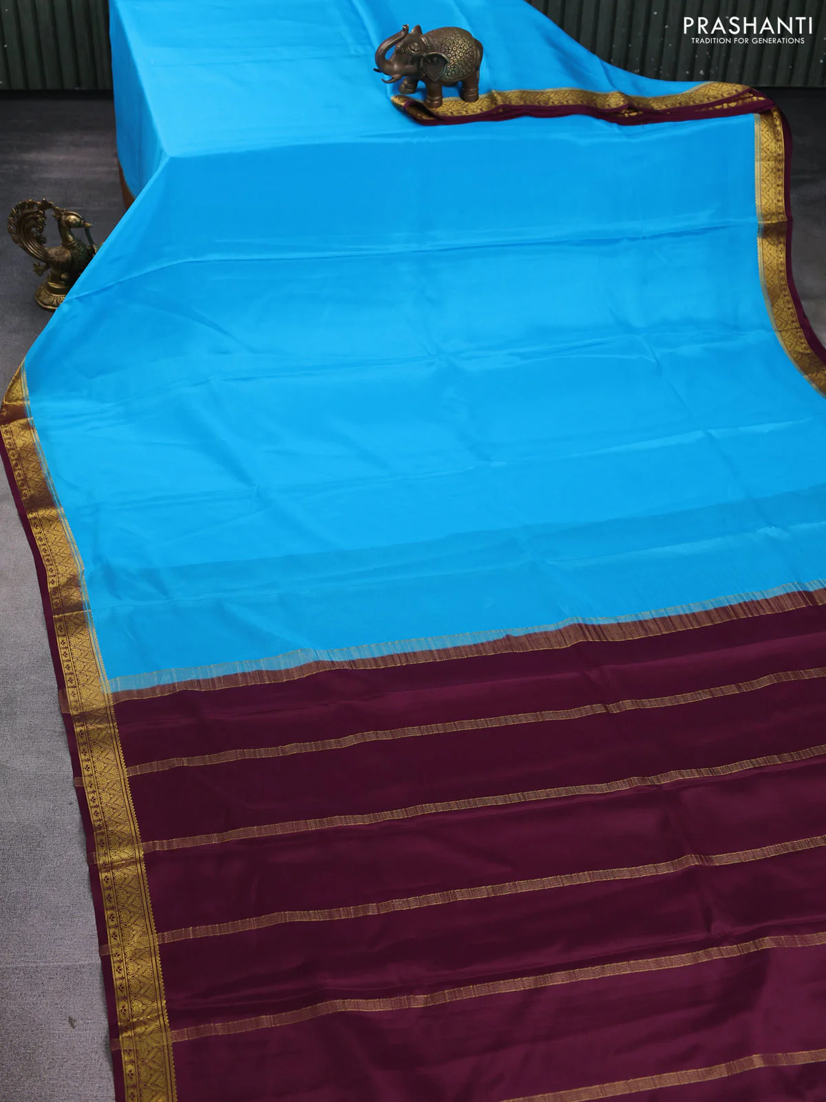 Pure mysore silk saree cs blue and wine shade with plain body and zari woven border - Image 2