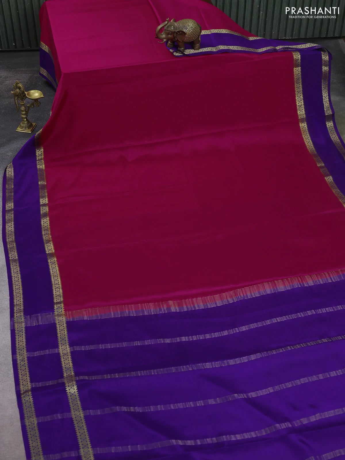 Pure mysore silk saree dark pink and violet with plain body and rettapet zari woven border - Image 2