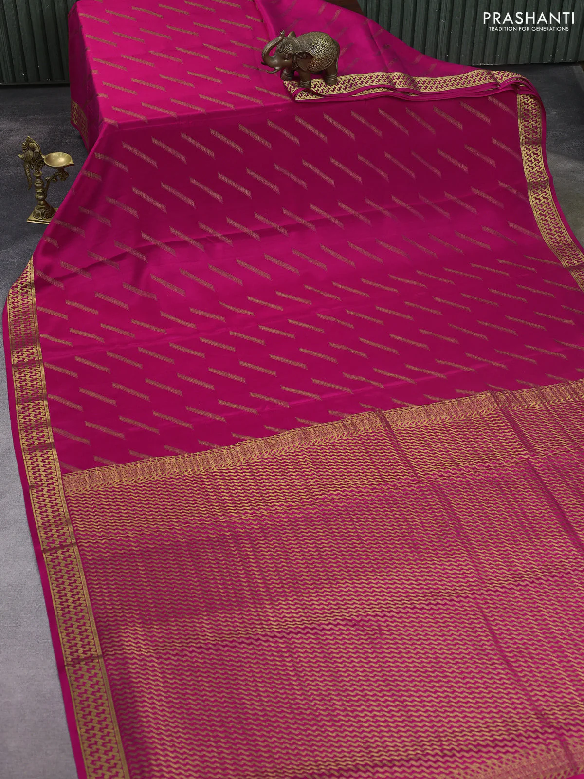 Pure mysore silk saree dark pink with allover zari woven buttas and zari woven border - Image 2