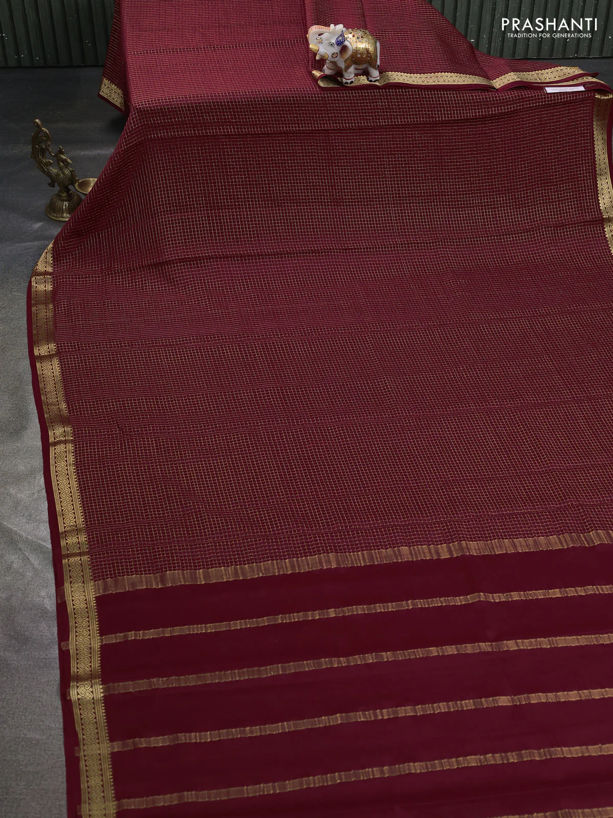 Pure mysore silk saree deep maroon with allover zari small checked pattern and zari woven border - Image 2