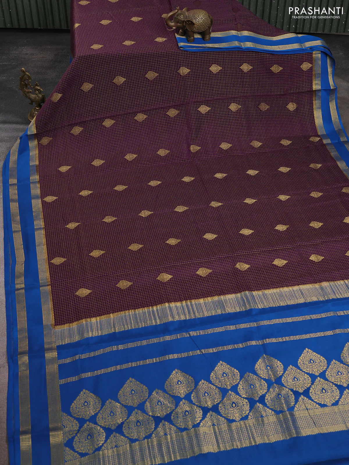 Pure mysore silk saree deep violet and cs blue with allover zari checks & buttas and rettapet zari woven border - Image 2
