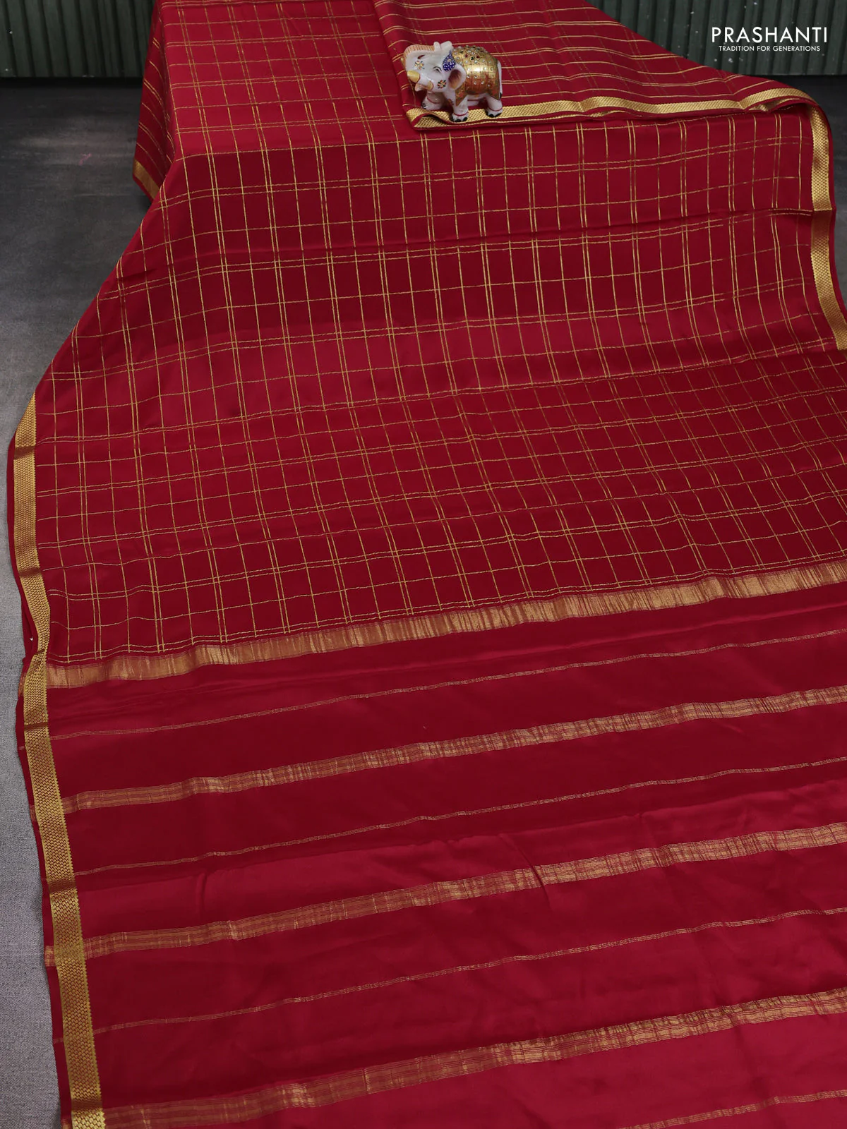 Pure mysore silk saree kumkum red with allover zari woven checked pattern and zari woven border - Image 2