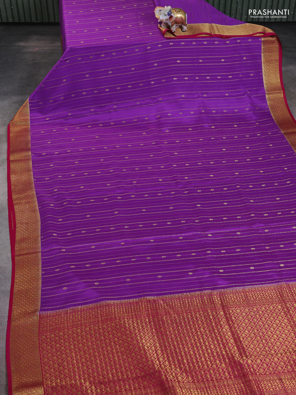 Pure mysore silk saree lavender and pink with allover zari weaves & buttas and zari woven border - Image 2