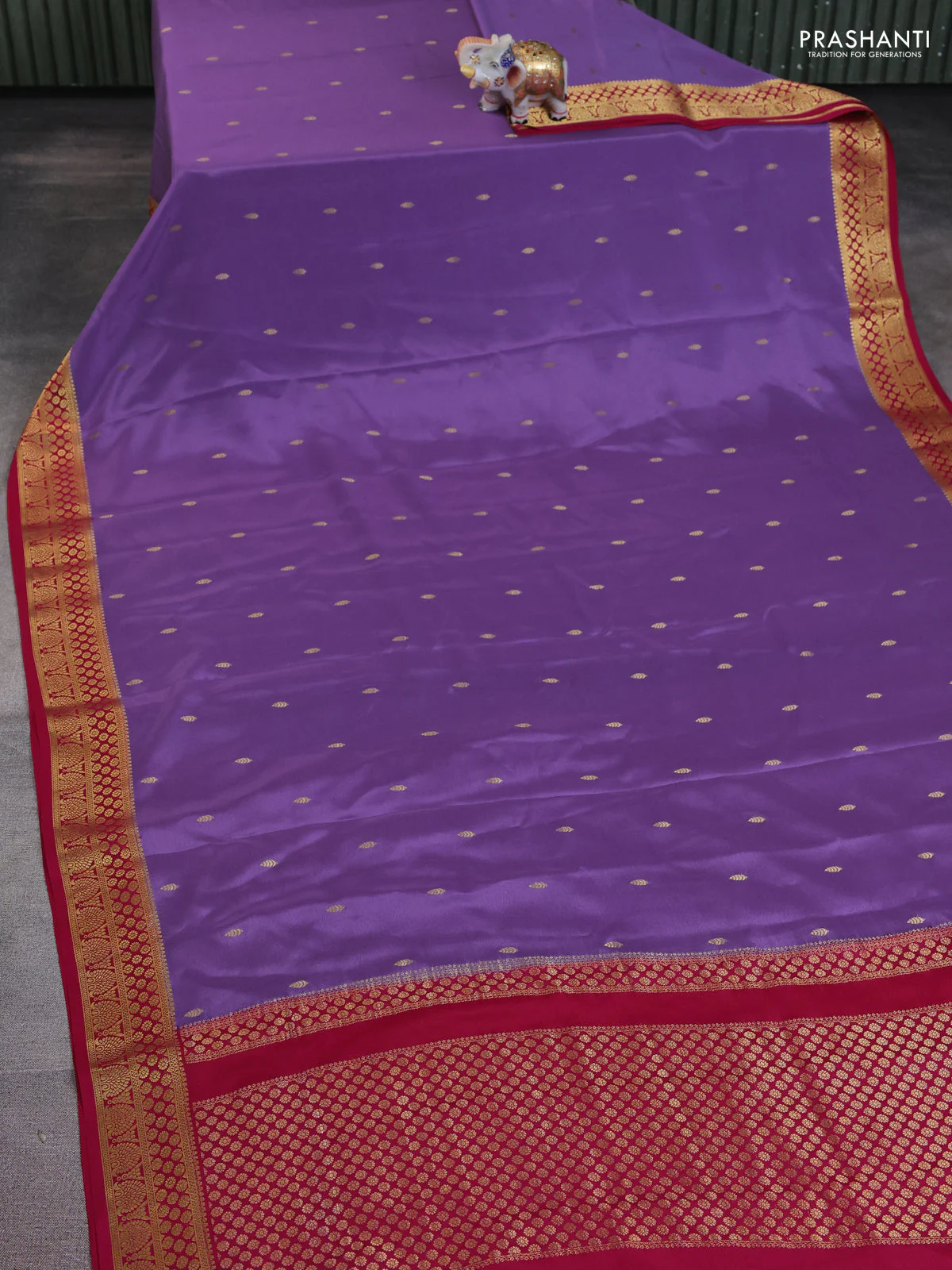 Pure mysore silk saree lavender shade and magenta pink with allover zari woven buttas and zari woven border - Image 2