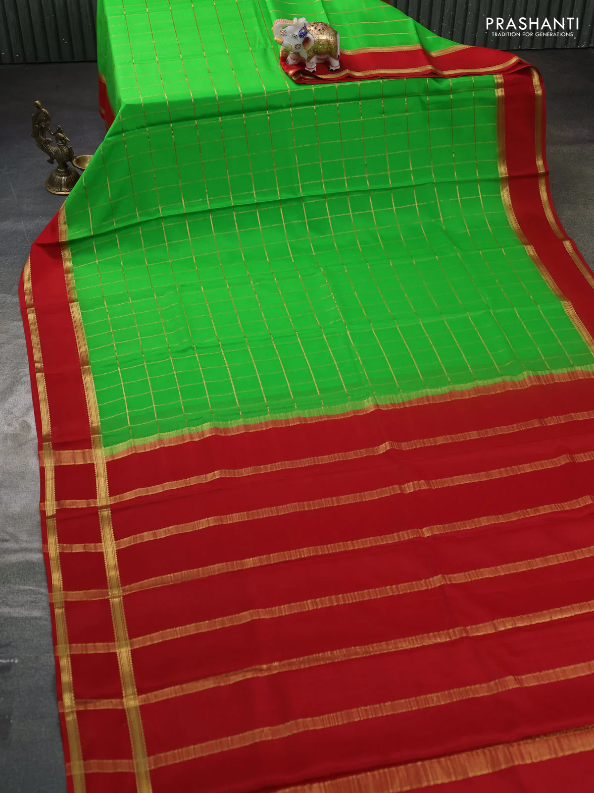 Pure mysore silk saree light green and maroon with allover zari woven checked pattern and rettapet zari woven border - Image 2