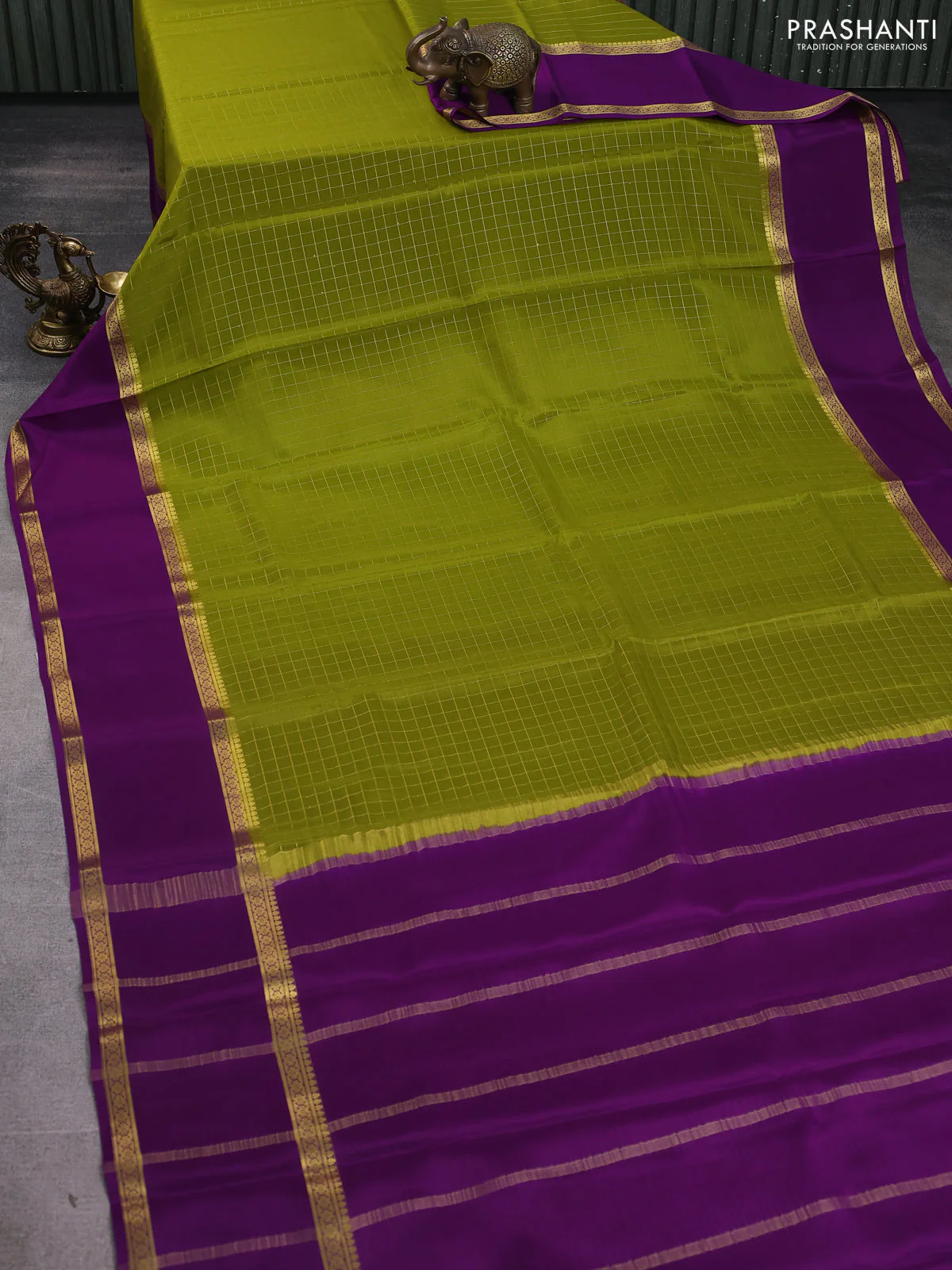 Pure mysore silk saree light green and purple with allover zari woven checked pattern and rettapet zari woven border - Image 2