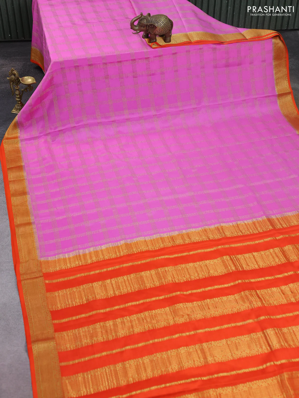 Pure mysore silk saree lotus pink and orange with allover zari checked pattern and zari woven border - Image 2