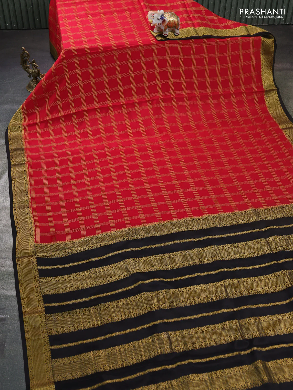 Pure mysore silk saree maroon and coffee brown with allover zari checked pattern and zari woven border - Image 2