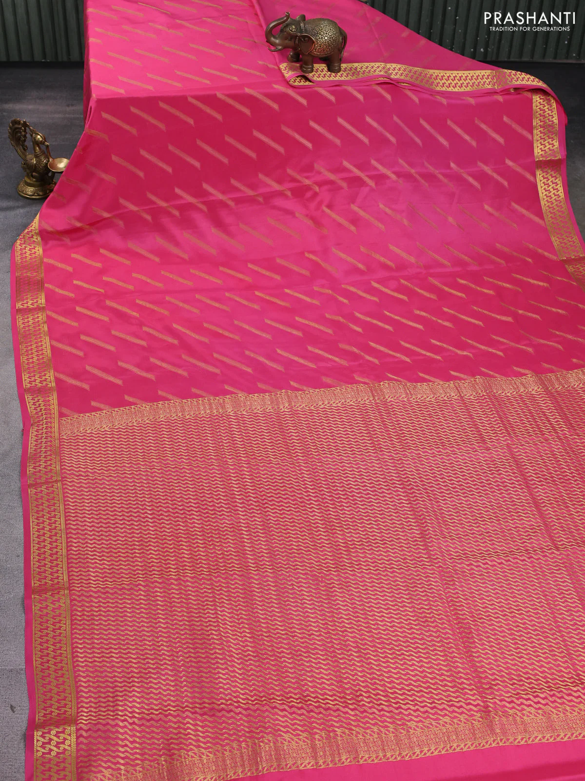 Pure mysore silk saree peach pink with allover zari woven buttas and zari woven border - Image 2