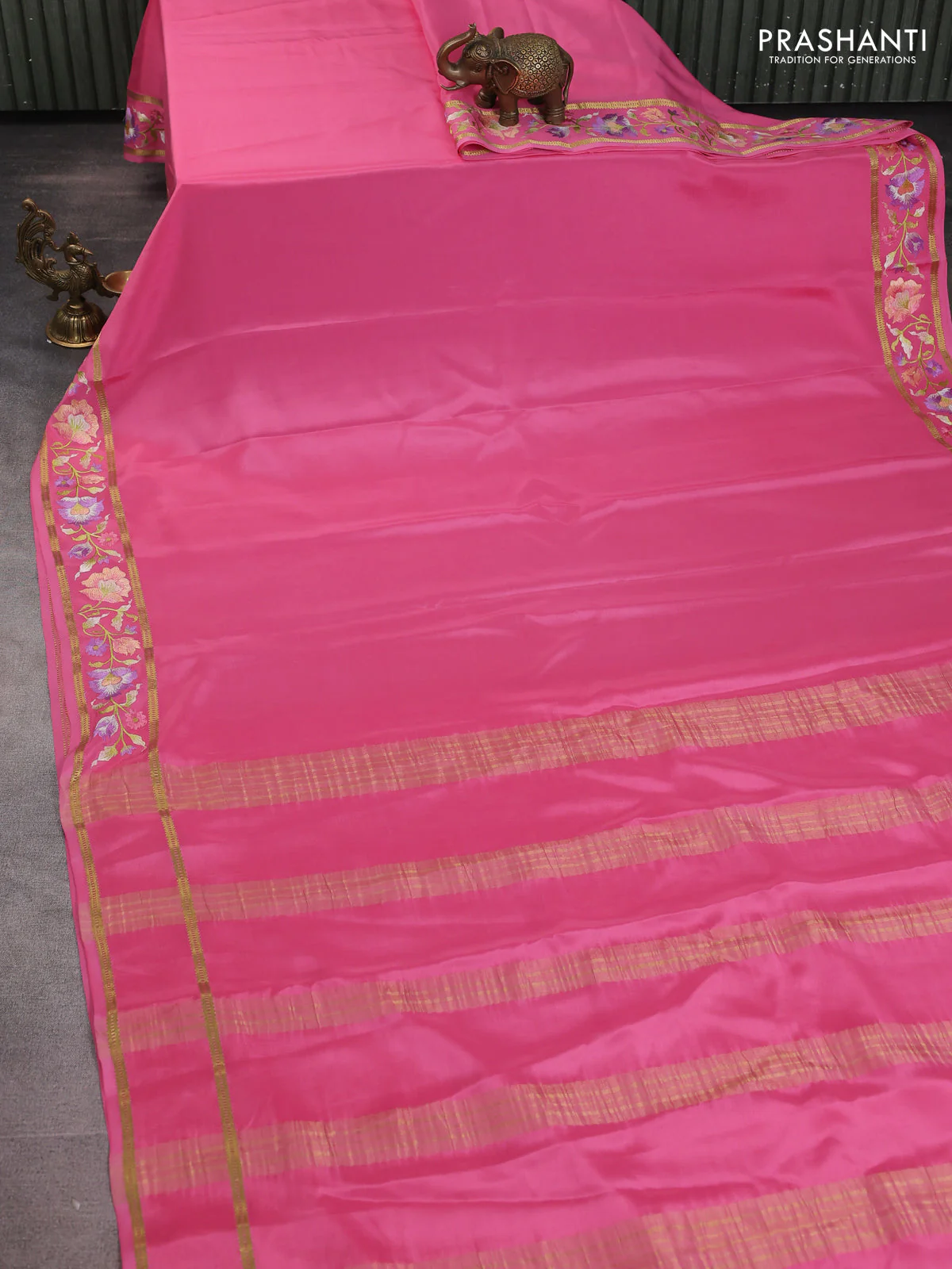 Pure mysore silk saree peach pink with plain body and floral embroidered zari border - Image 2