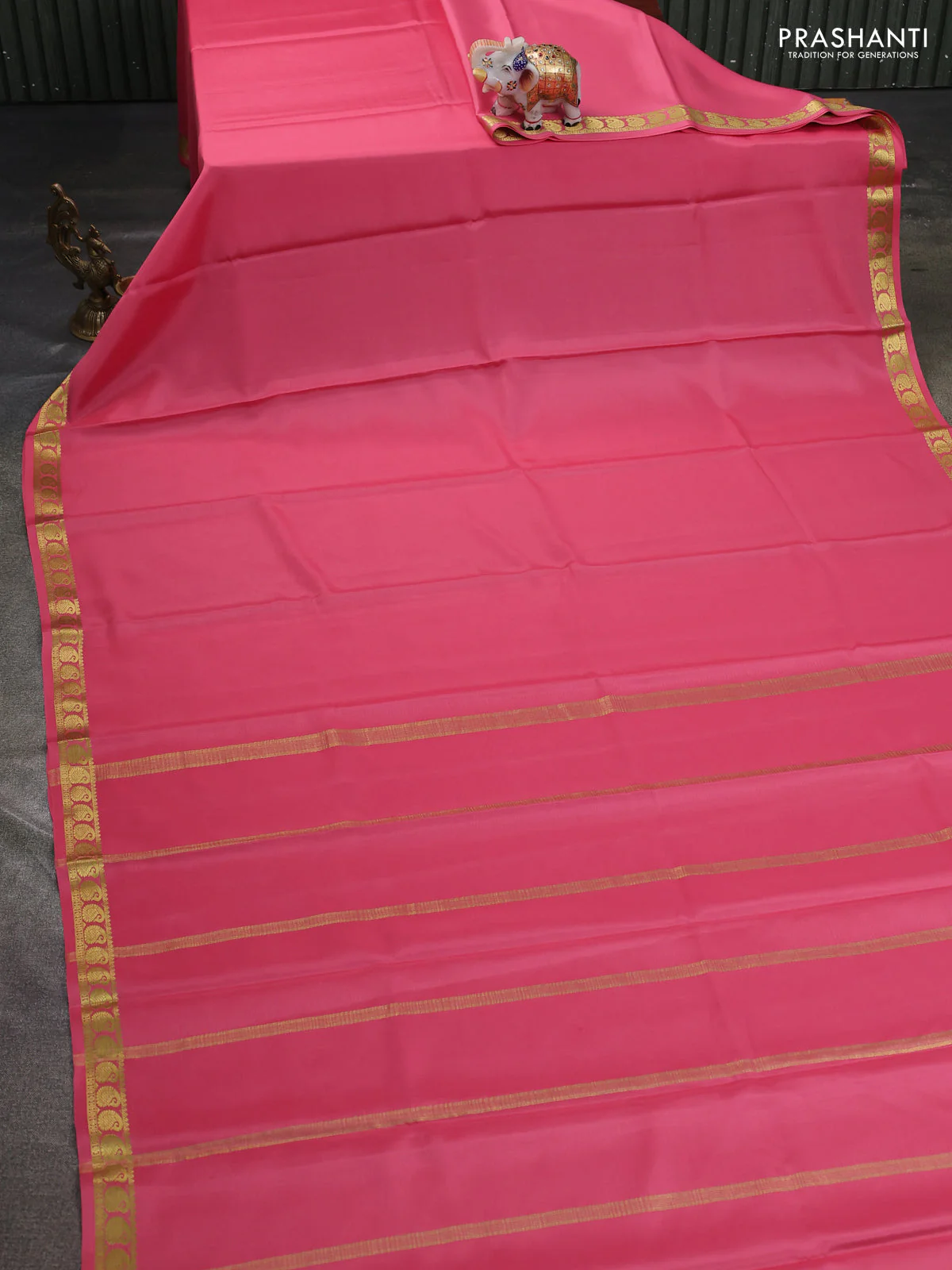 Pure mysore silk saree peach pink with plain body and paisley zari woven border - Image 2