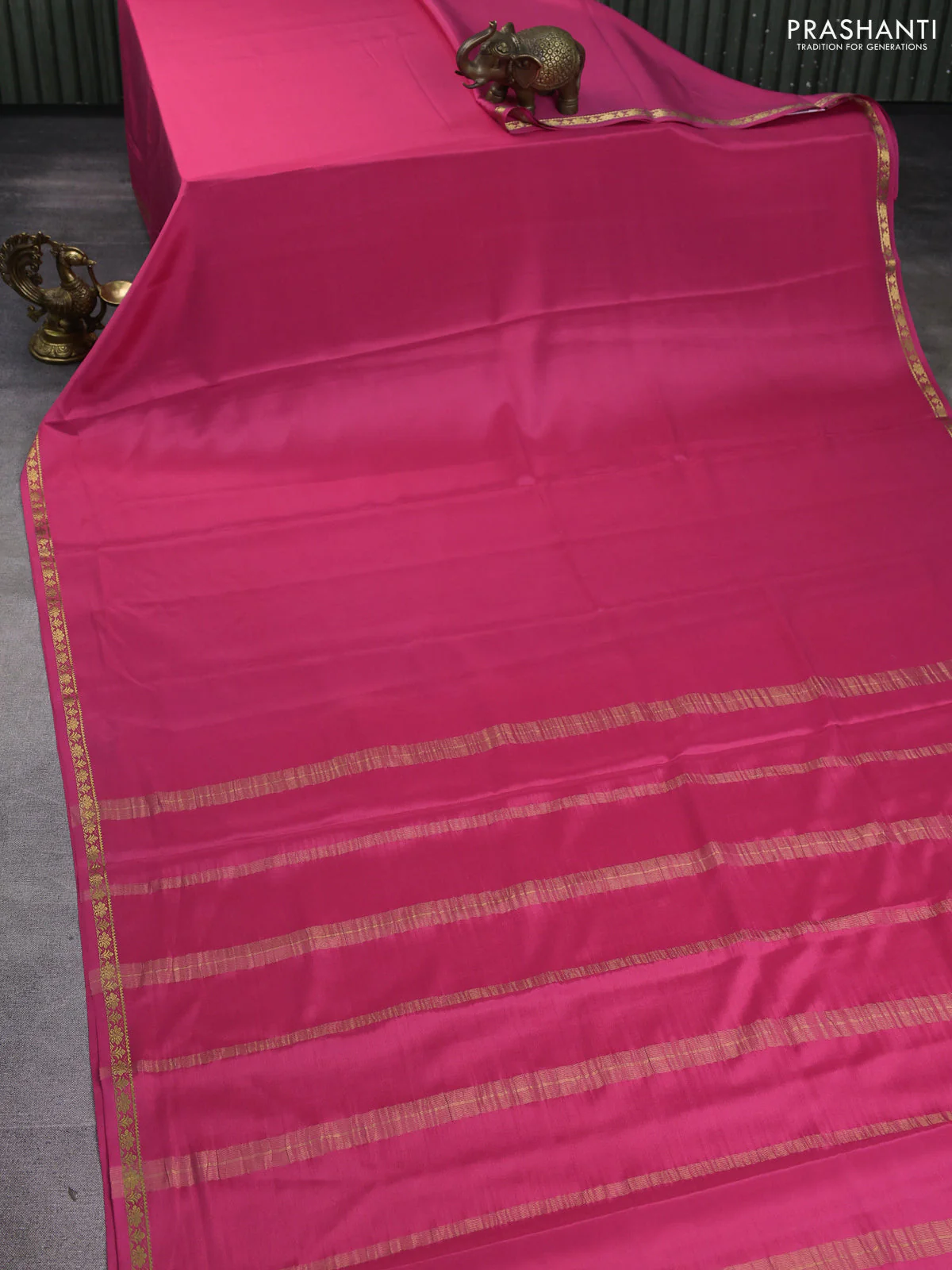 Pure mysore silk saree pink with plain body and small zari woven border - Image 2