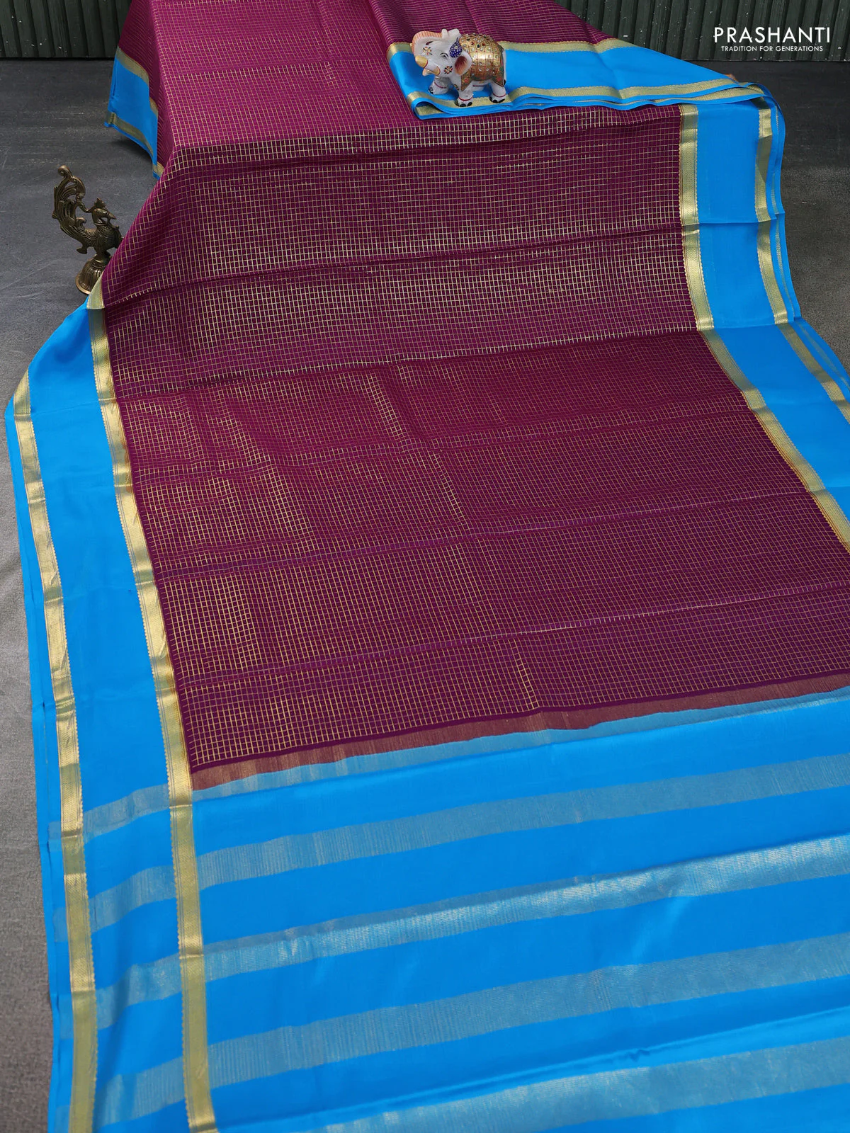 Pure mysore silk saree purple and cs blue with allover small zari woven checked pattern and rettapet zari woven border - Image 2