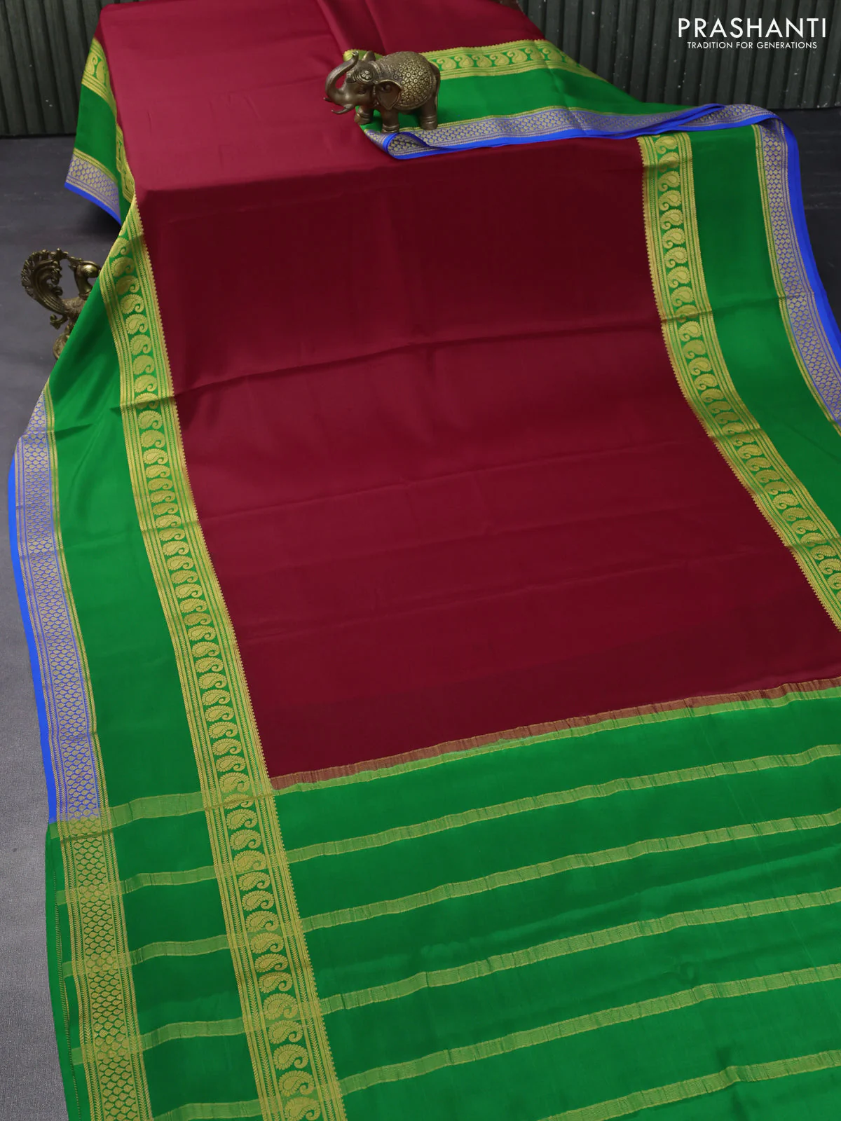 Pure mysore silk saree red and green cs blue with plain body and rettapet zari woven border - Image 2