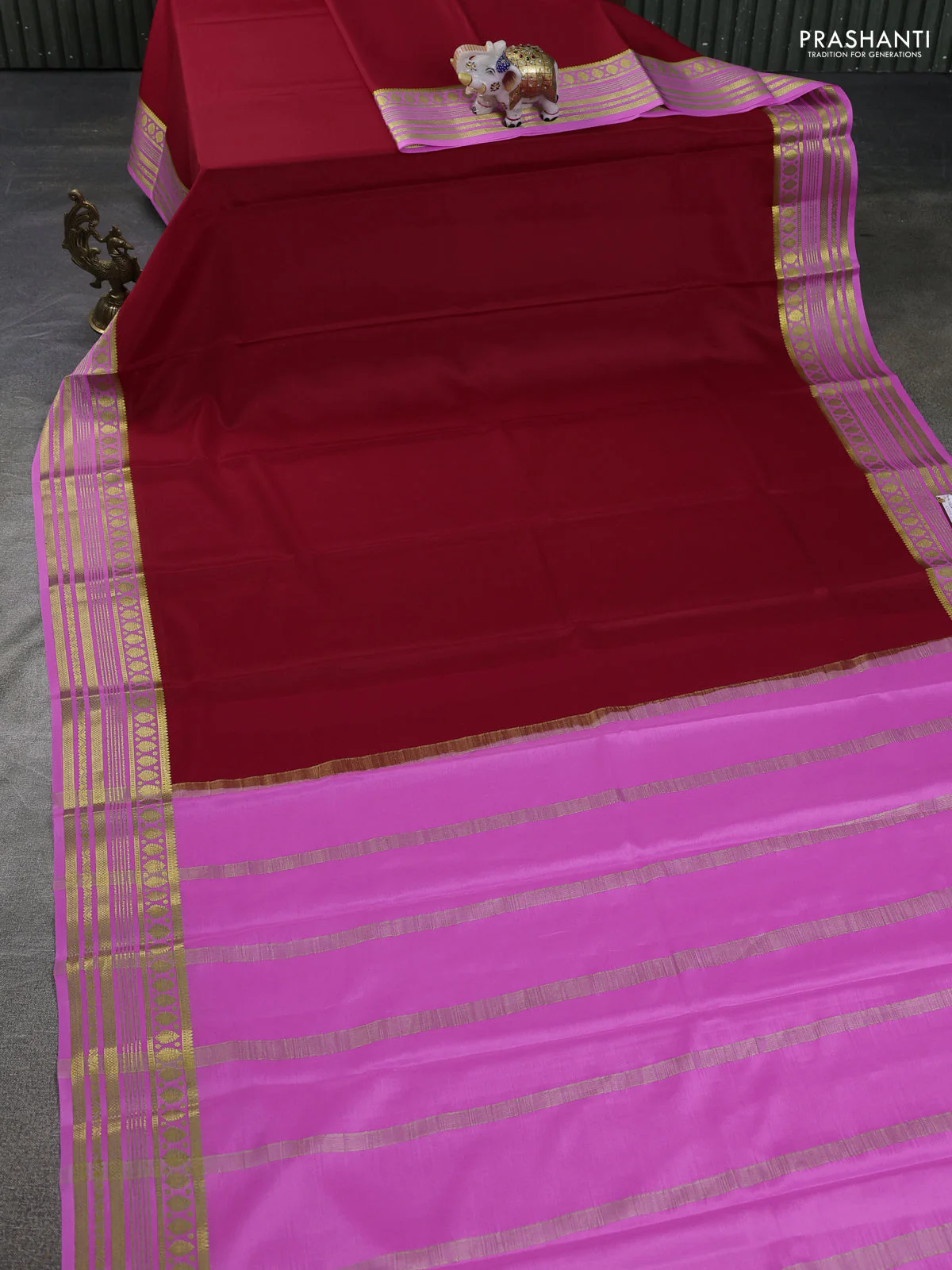 Pure mysore silk saree red and light pink with plain body and zari woven border - Image 2