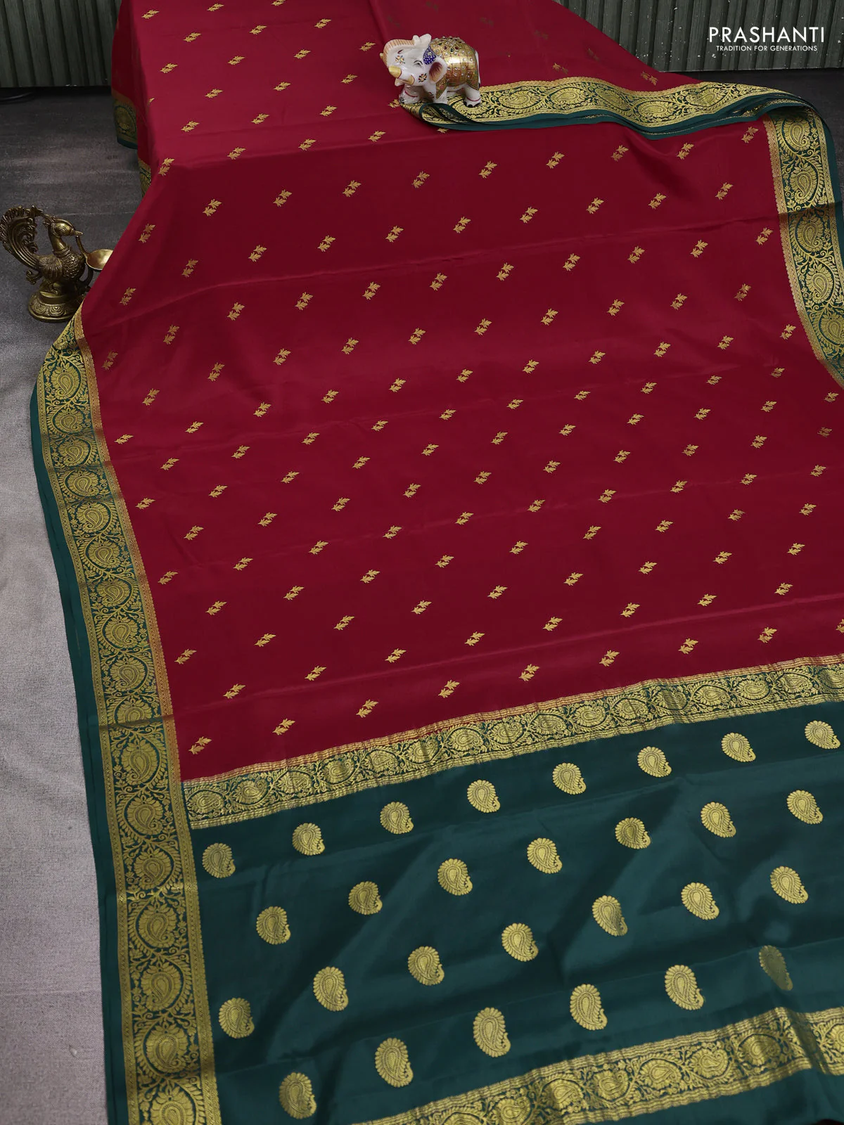 Pure mysore silk saree red and pastel pink with allover zari woven buttas and zari woven border - Image 2