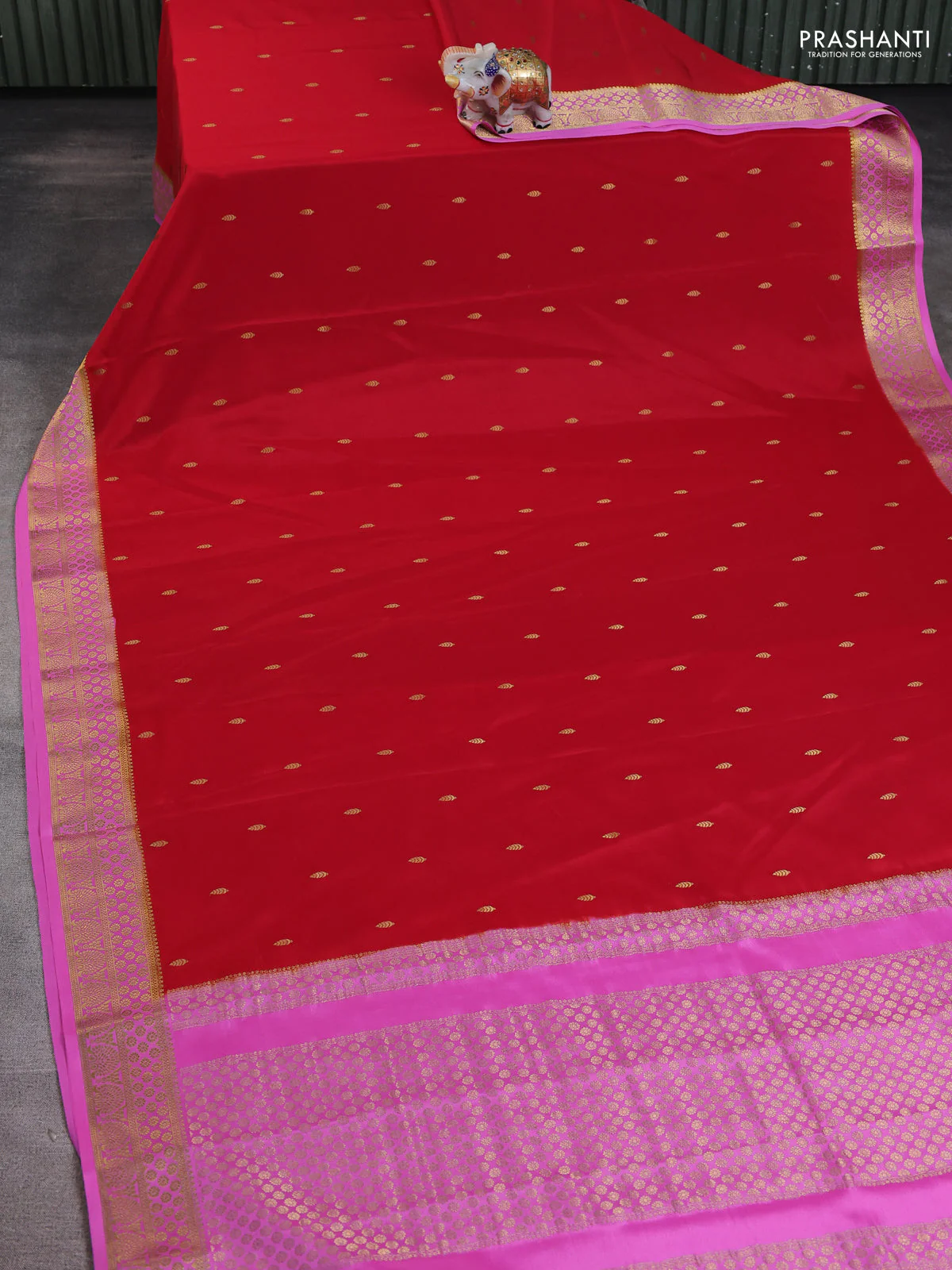 Pure mysore silk saree red and pink with allover zari woven buttas and zari woven border - Image 2