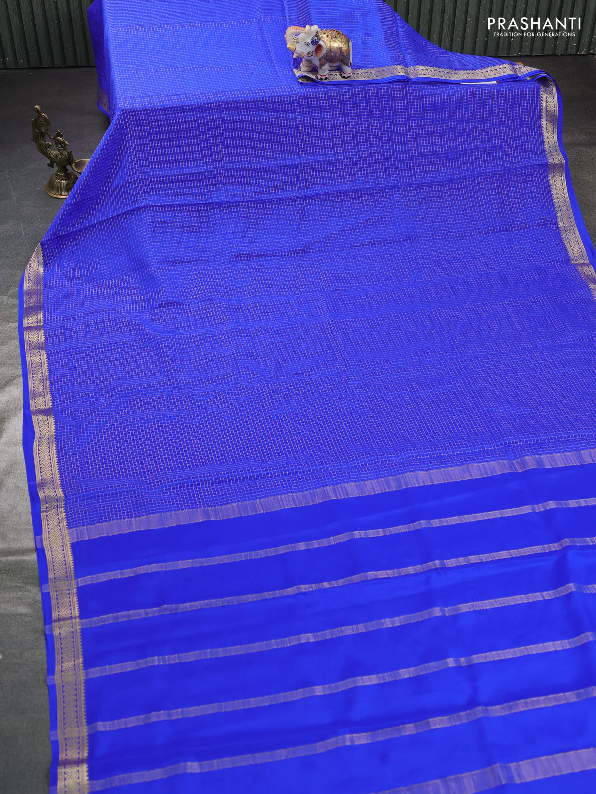 Pure mysore silk saree royal blue with allover zari small checked pattern and zari woven border - Image 2