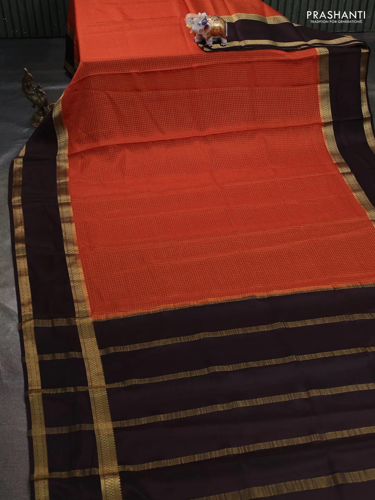 Pure mysore silk saree rust shade and coffee brown with allover zari woven checked pattern and rettapet zari woven border - Image 2