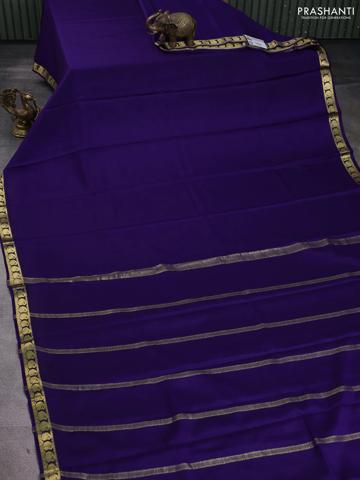 Pure mysore silk saree violet with plain body and paisley zari woven border - Image 2