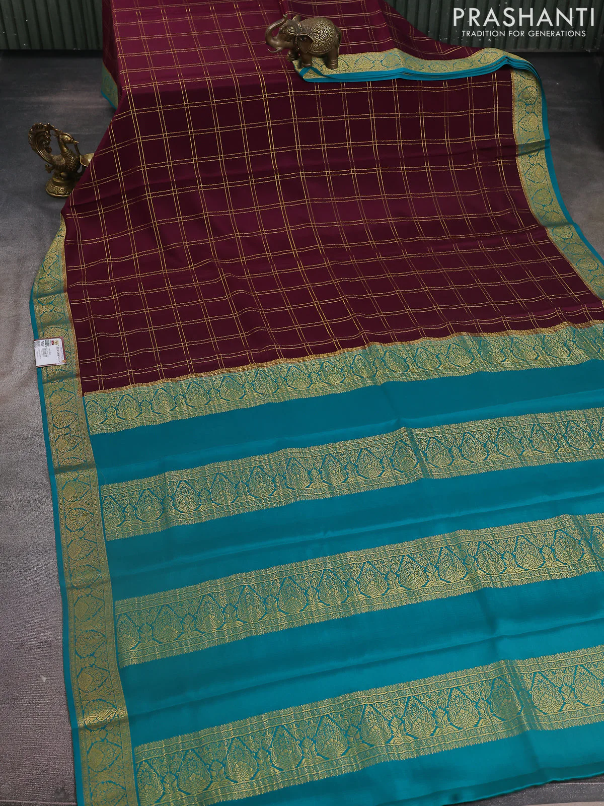 Pure mysore silk saree wine shade and teal green with allover zari checked pattern and zari woven border - Image 2