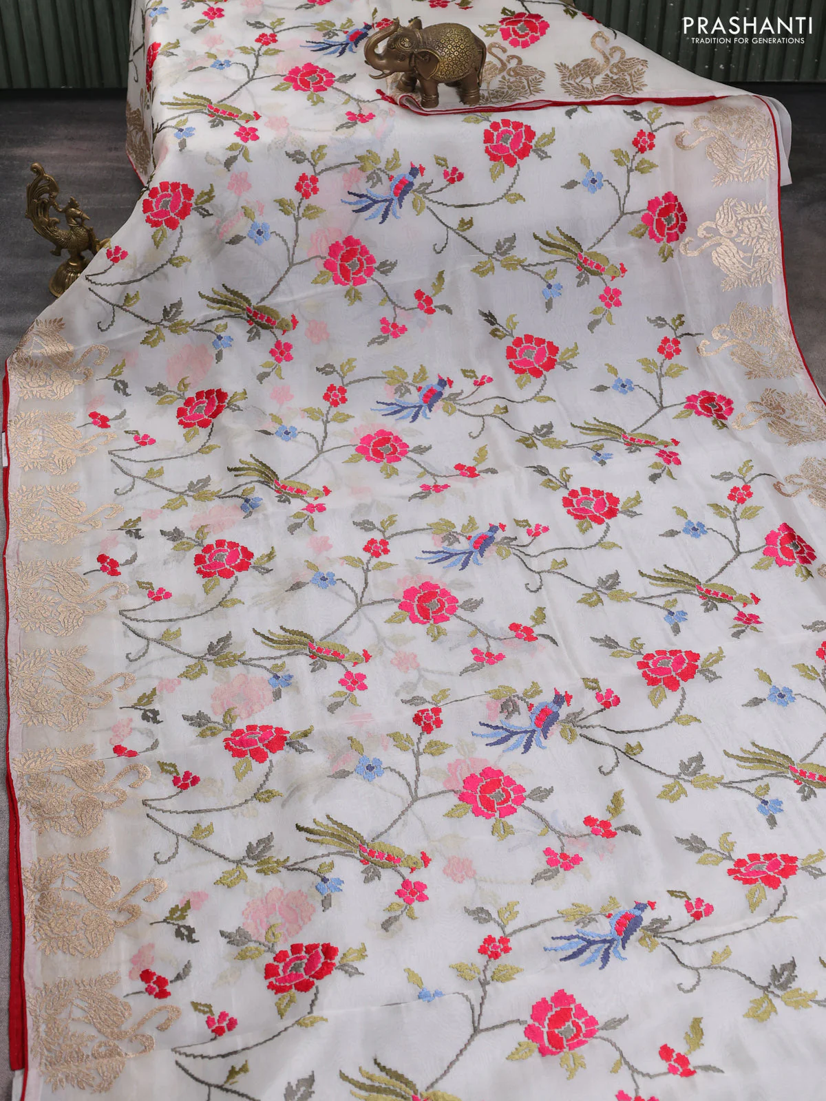 Pure organza silk saree off white and red with allover embroidery work and embroidery butta border - Image 2