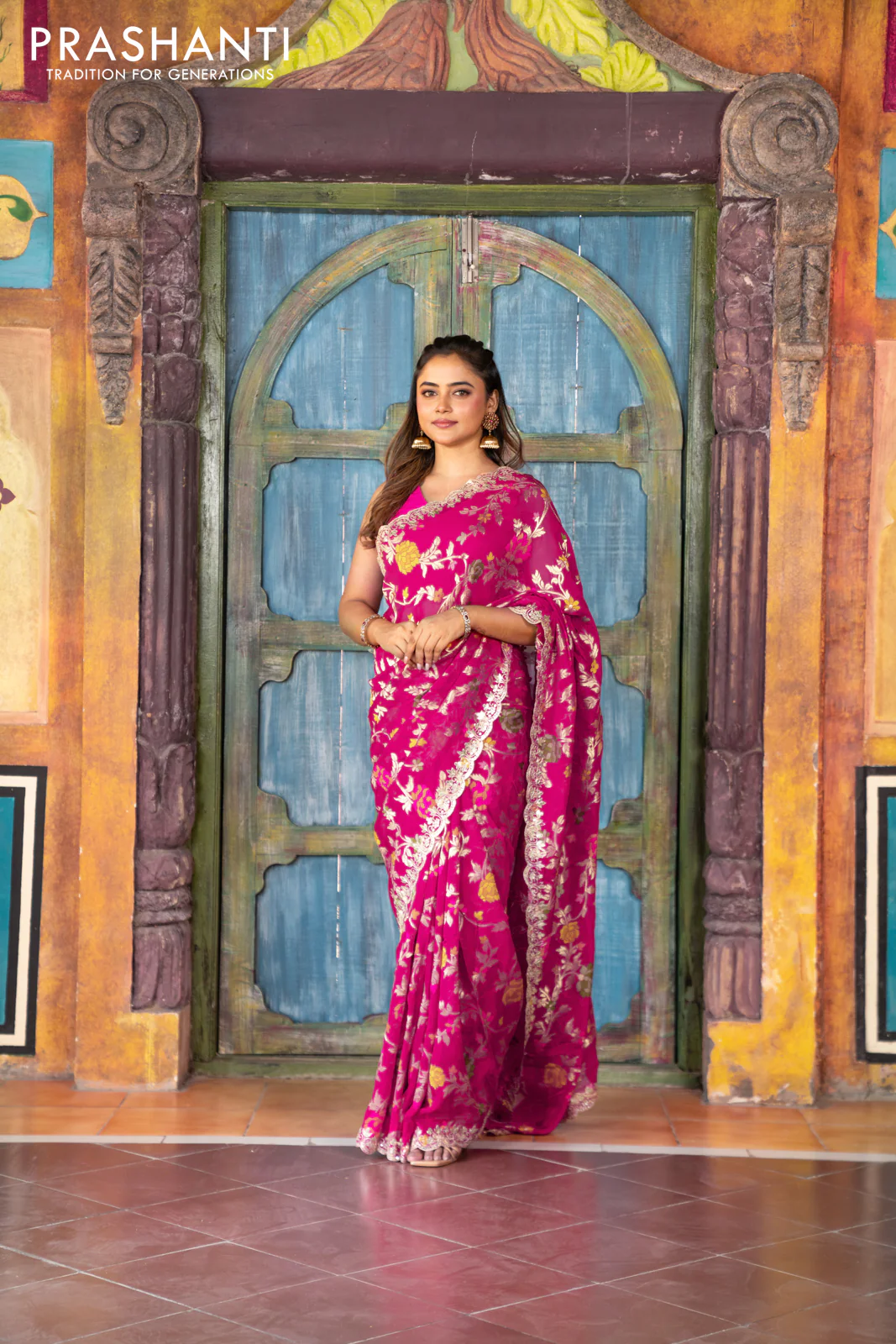 Pure organza silk saree pink with allover thread & zari weaves and gottapatti lace & mirror work border - Image 3