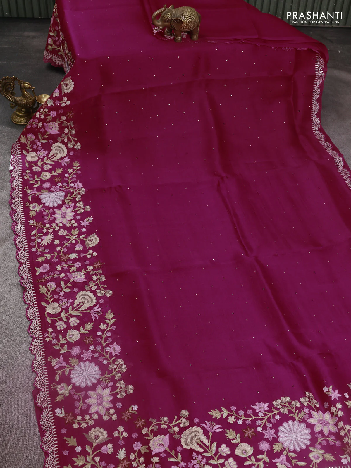 Pure organza silk saree pink with golden buttas and floral embroidery border - Image 2