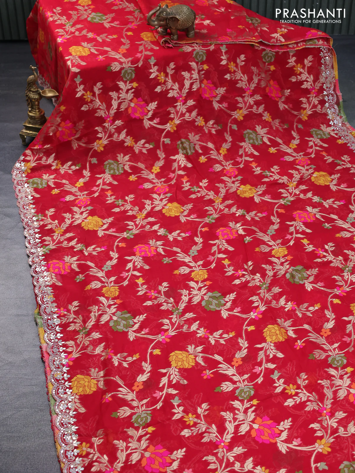 Pure organza silk saree red with allover thread & zari weaves and gottapatti lace & mirror work border - Image 9
