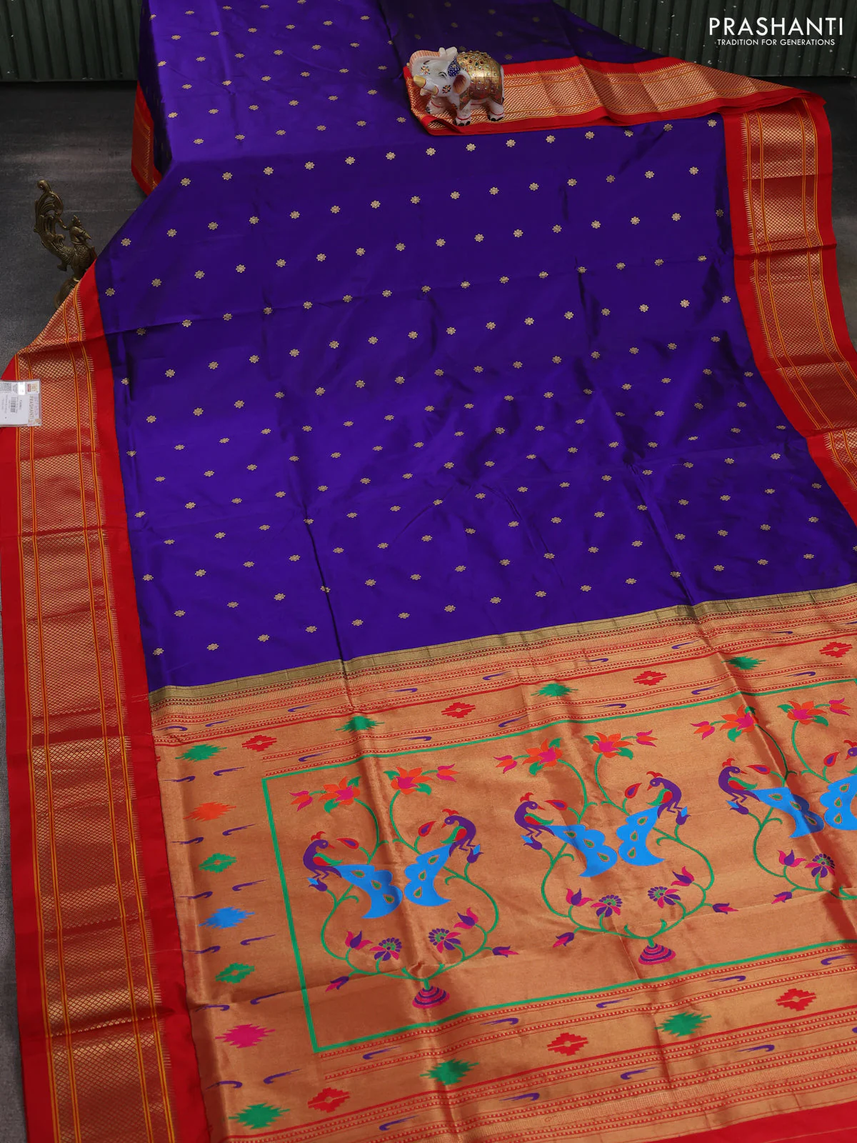 Pure paithani silk saree blue and red with allover zari woven buttas and paithani weaving pallu - Image 2
