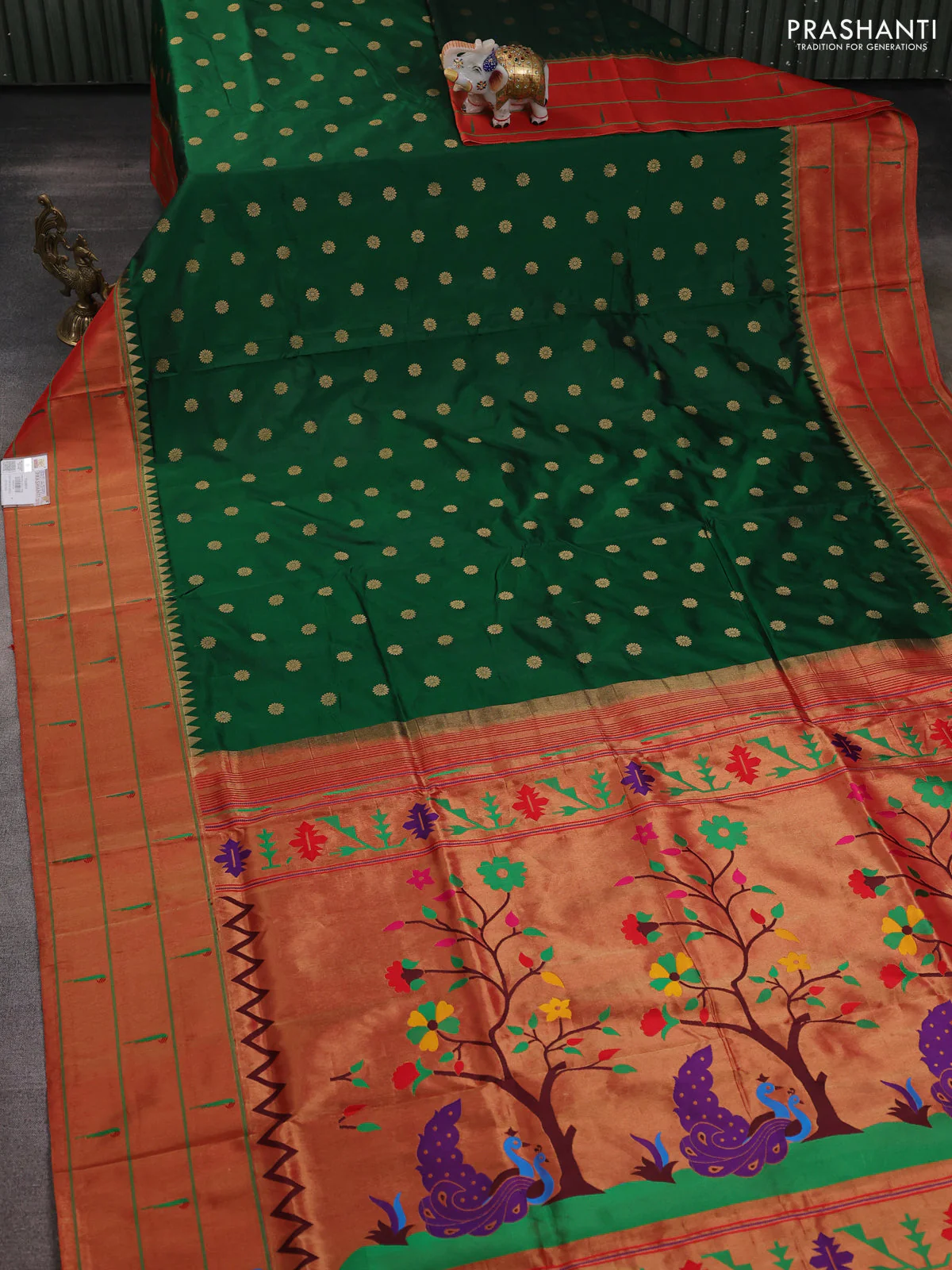 Pure paithani silk saree dark green and red with allover zari woven floral buttas and zari woven muniya butta border - Image 2