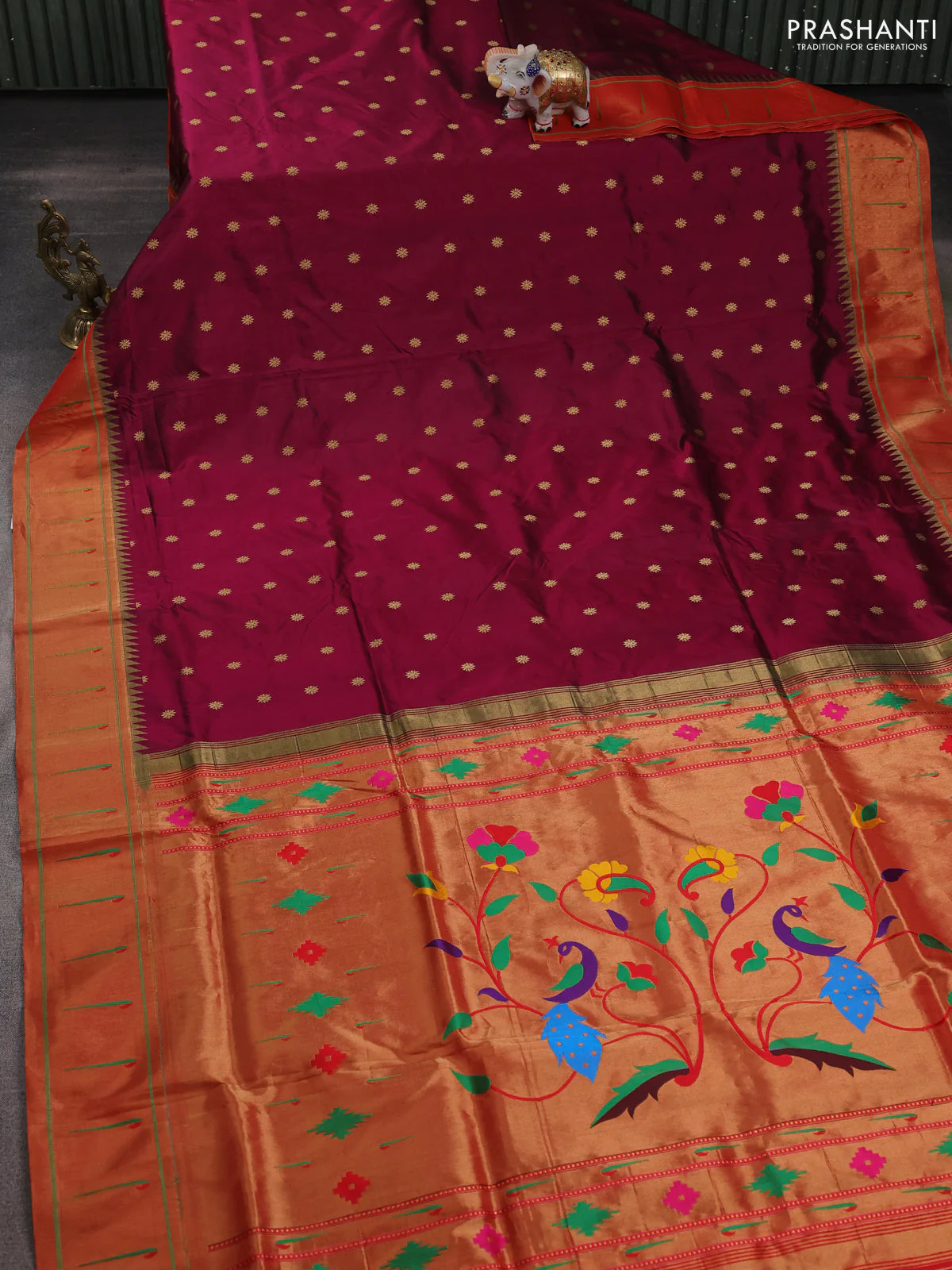 Pure paithani silk saree dark magenta pink and red with allover zari woven buttas and zari woven muniya butta border - Image 2