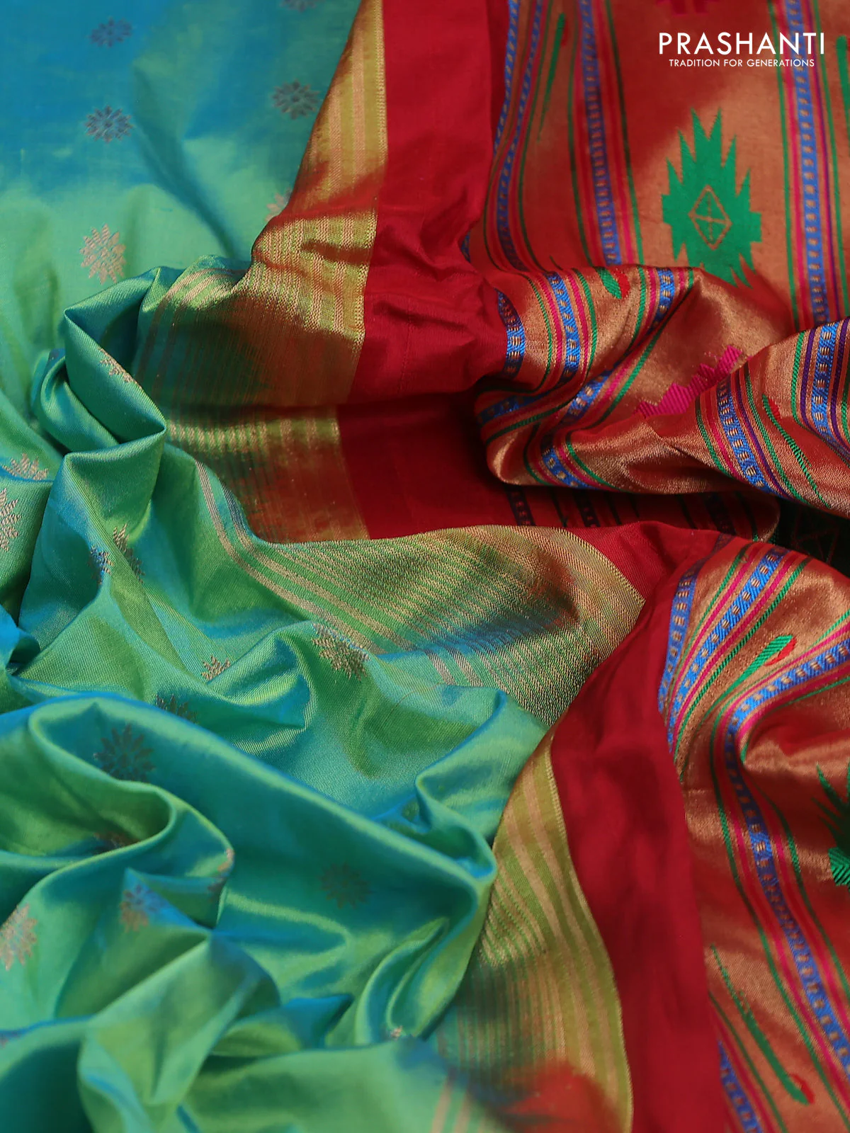 Pure paithani silk saree dual shade of teal green and red with allover zari woven floral buttas and paithani weaving pallu - Image 3