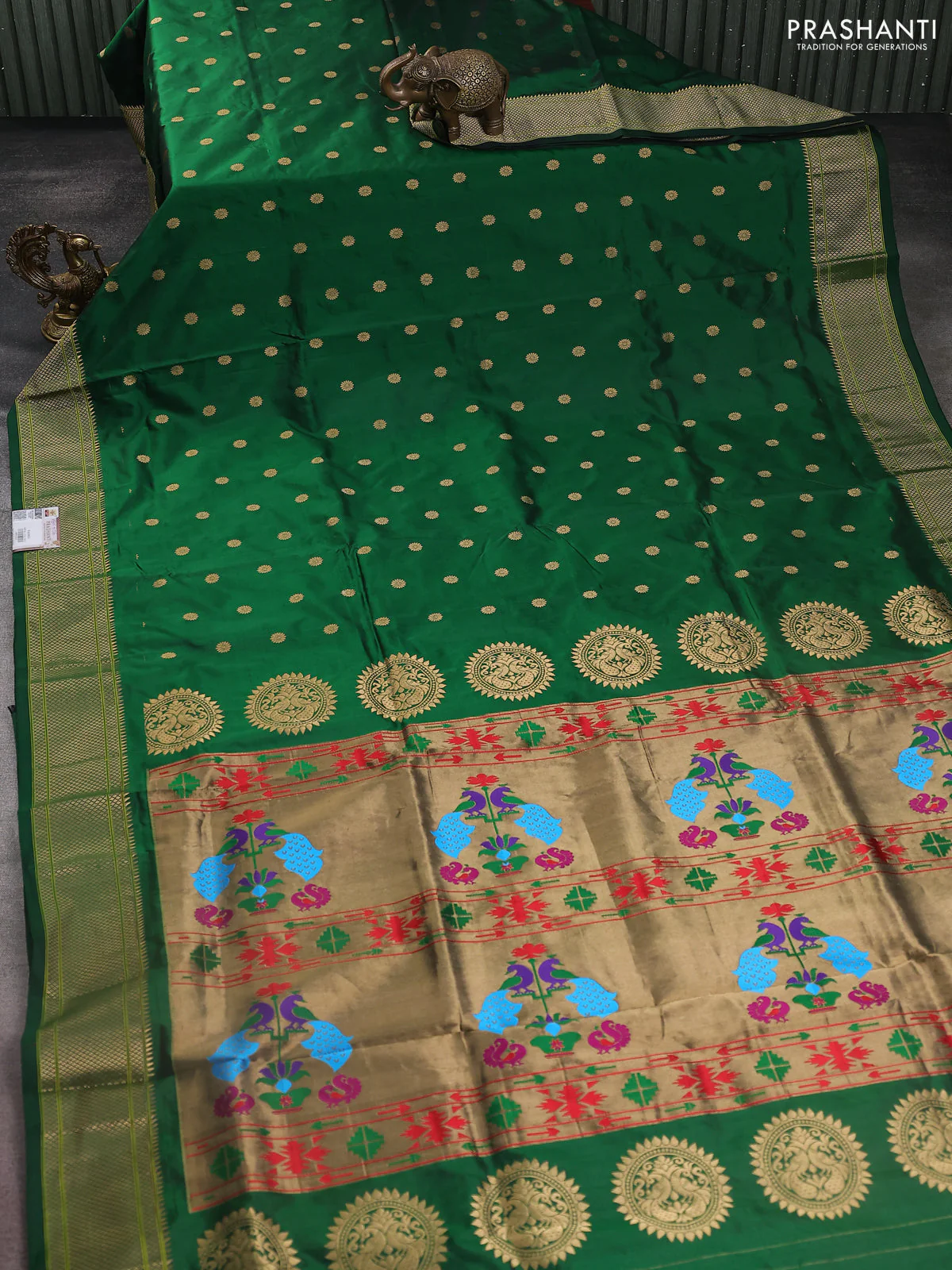 Pure paithani silk saree green with zari woven buttas and zari woven border - Image 2