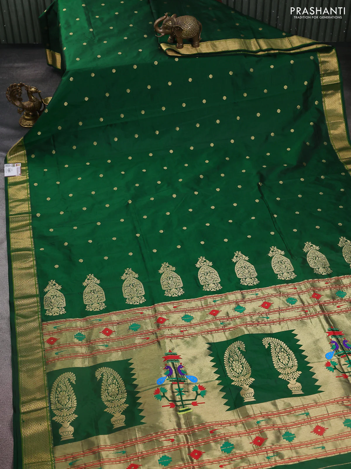 Pure paithani silk saree green with zari woven buttas and zari woven border - Image 2