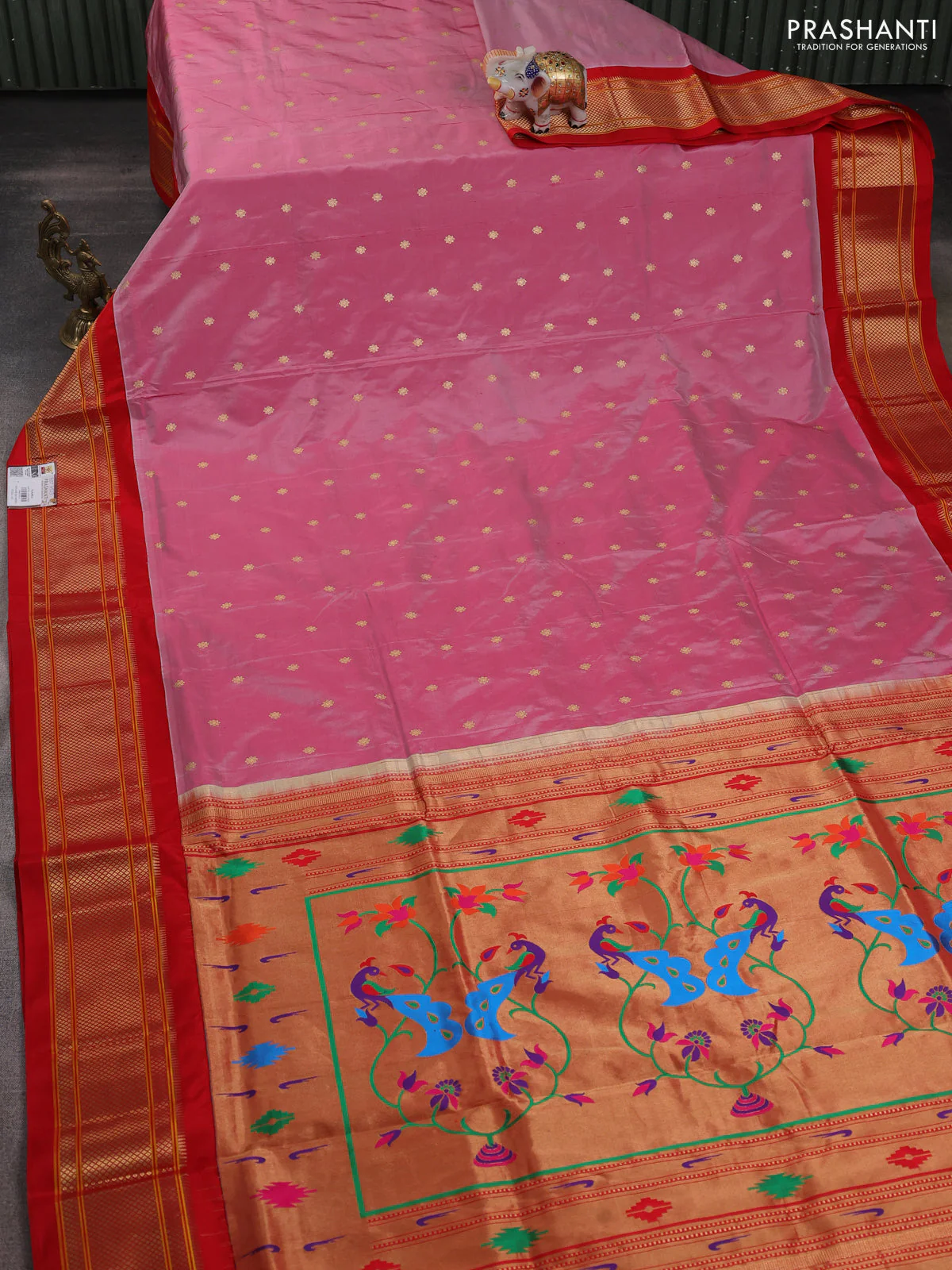 Pure paithani silk saree light pink and red with allover zari woven buttas and paithani weaving pallu - Image 2