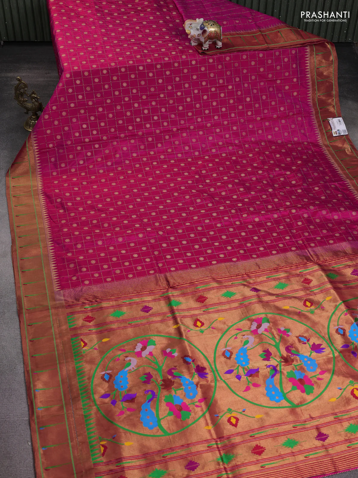 Pure paithani silk saree pink and red with allover zari checks & buttas and muniya butta border - Image 2