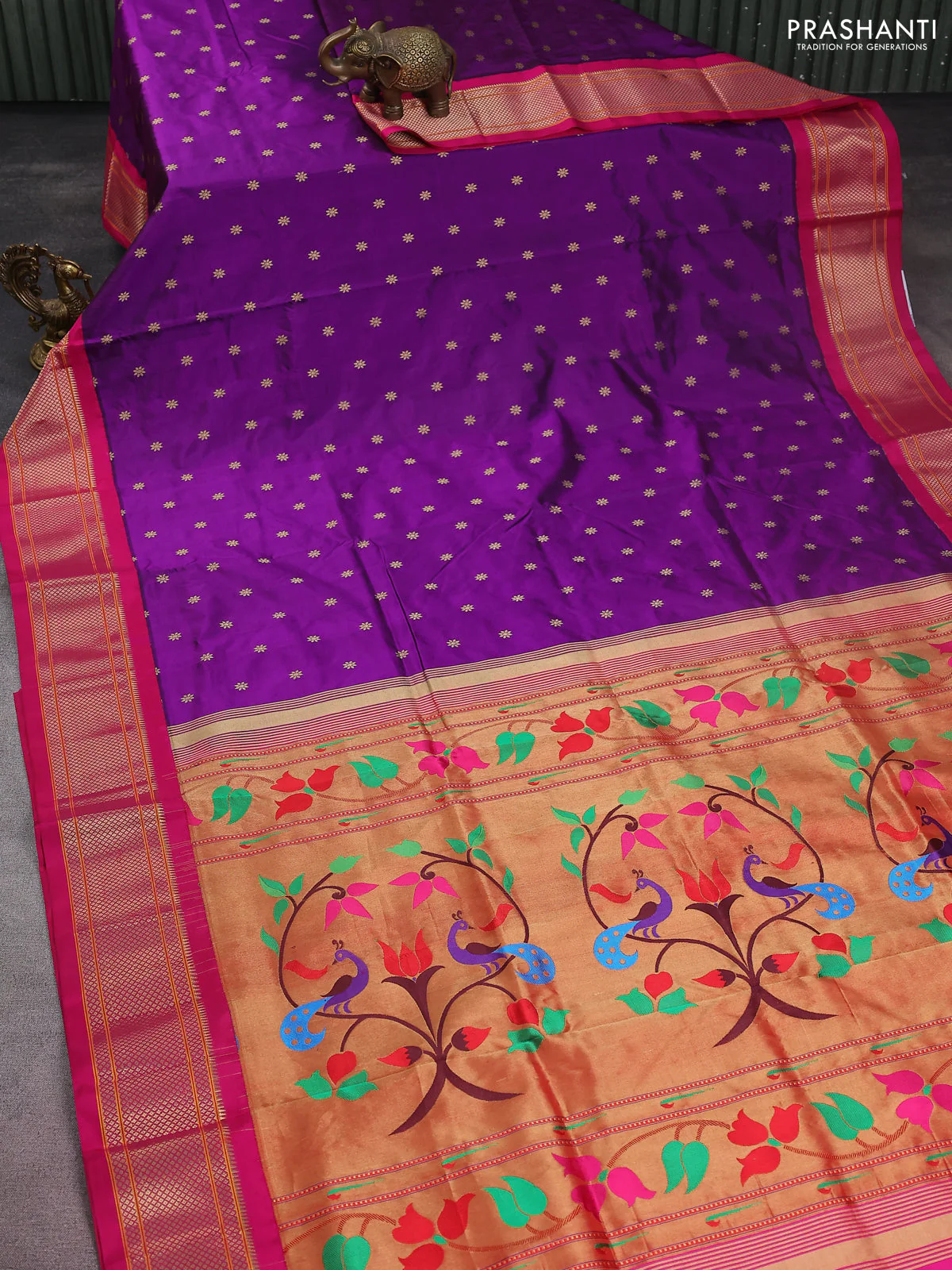 Pure paithani silk saree purple and pink with allover zari woven floral buttas and paithani weaving pallu - Image 2