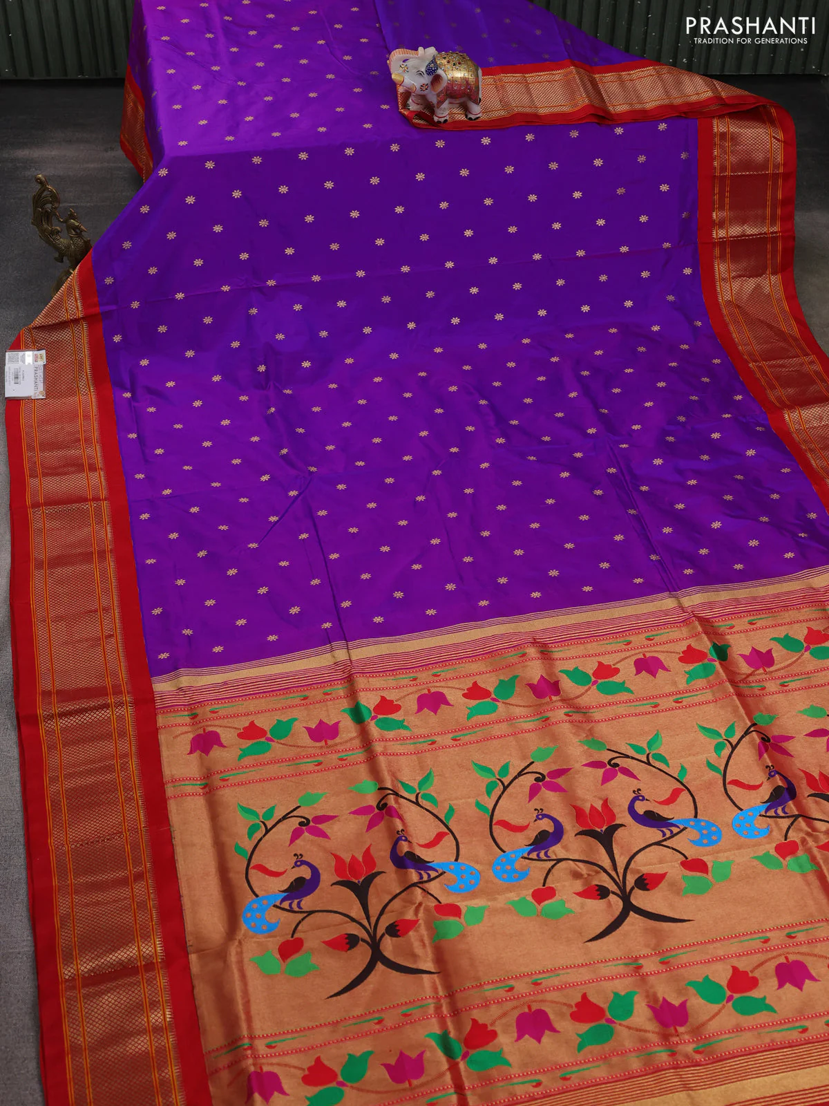 Pure paithani silk saree purple and red with allover zari woven buttas and paithani weaving pallu - Image 2