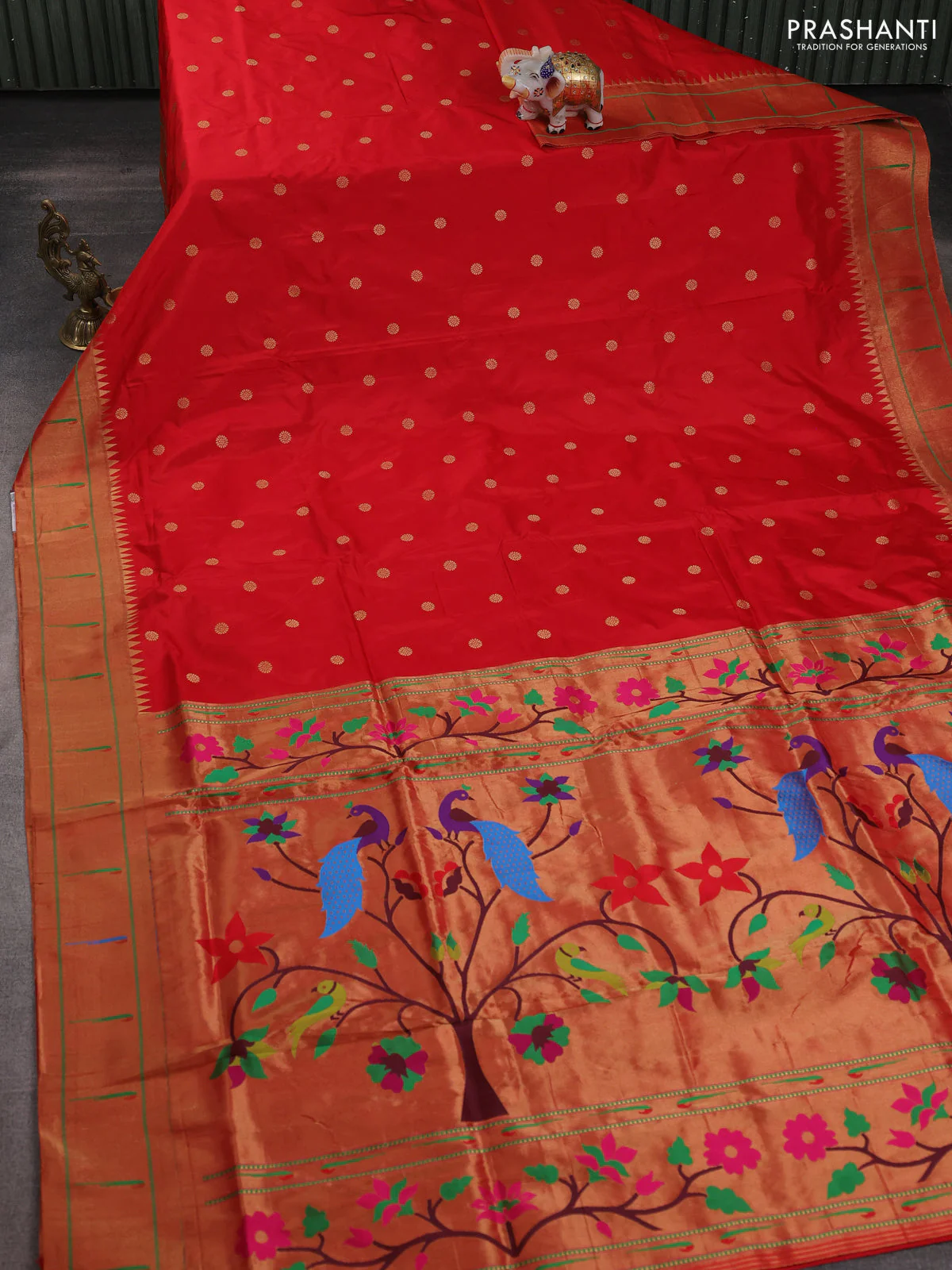 Pure paithani silk saree red with allover zari woven buttas and zari woven muniya butta border - Image 2