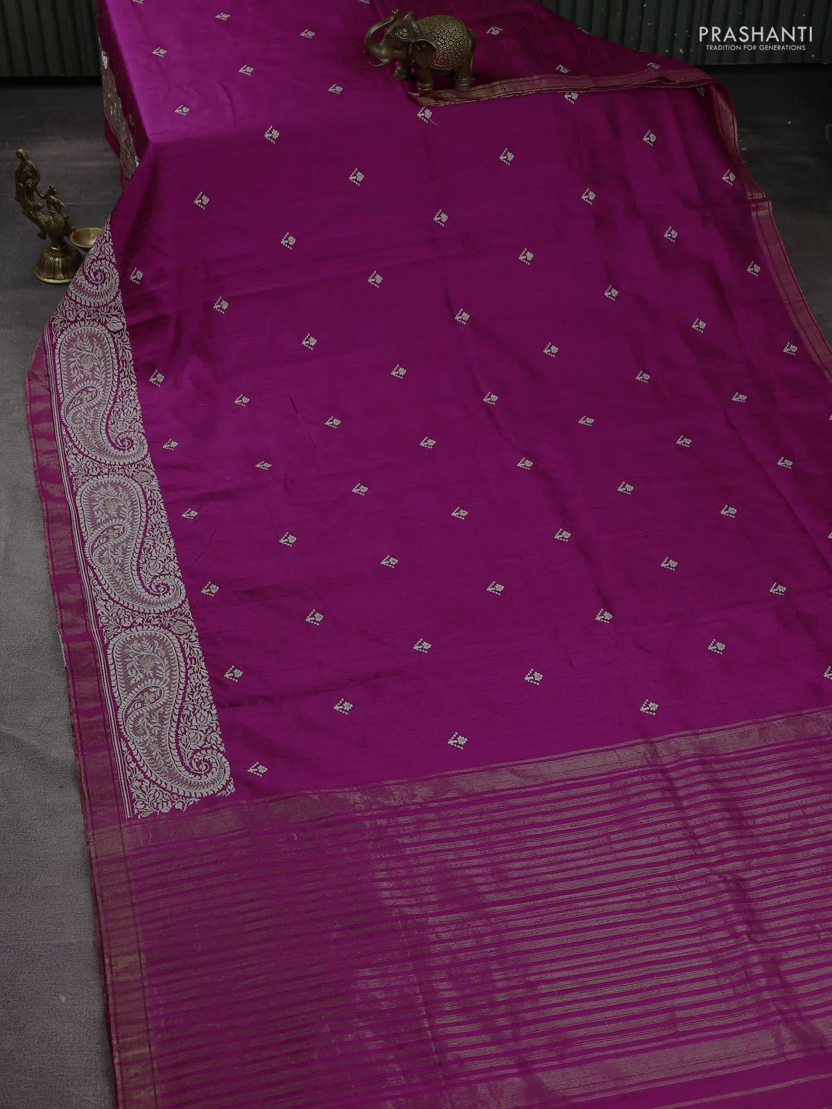Pure raw silk saree magenta pink with embroidery buttas and paisley embroidery border - Image 2