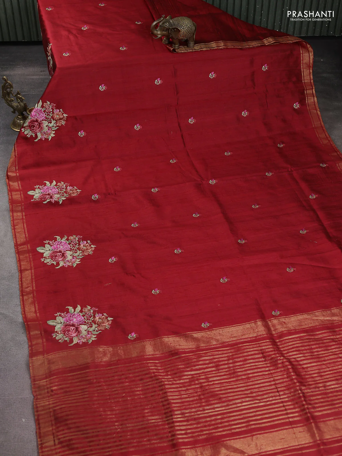 Pure raw silk saree red and cream with embroidery buttas and floral embroidery butta zari border - Image 2