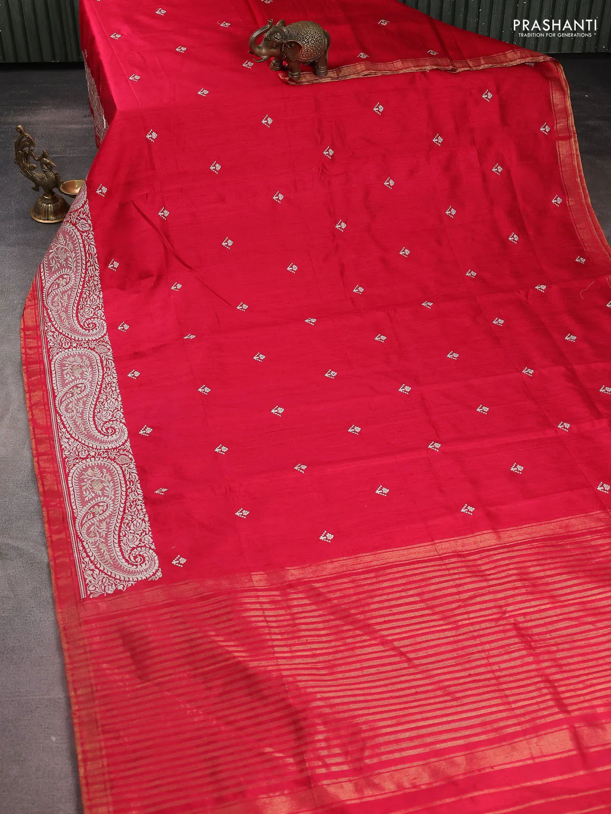 Pure raw silk saree tomato red with embroidery buttas and paisley embroidery border - Image 2