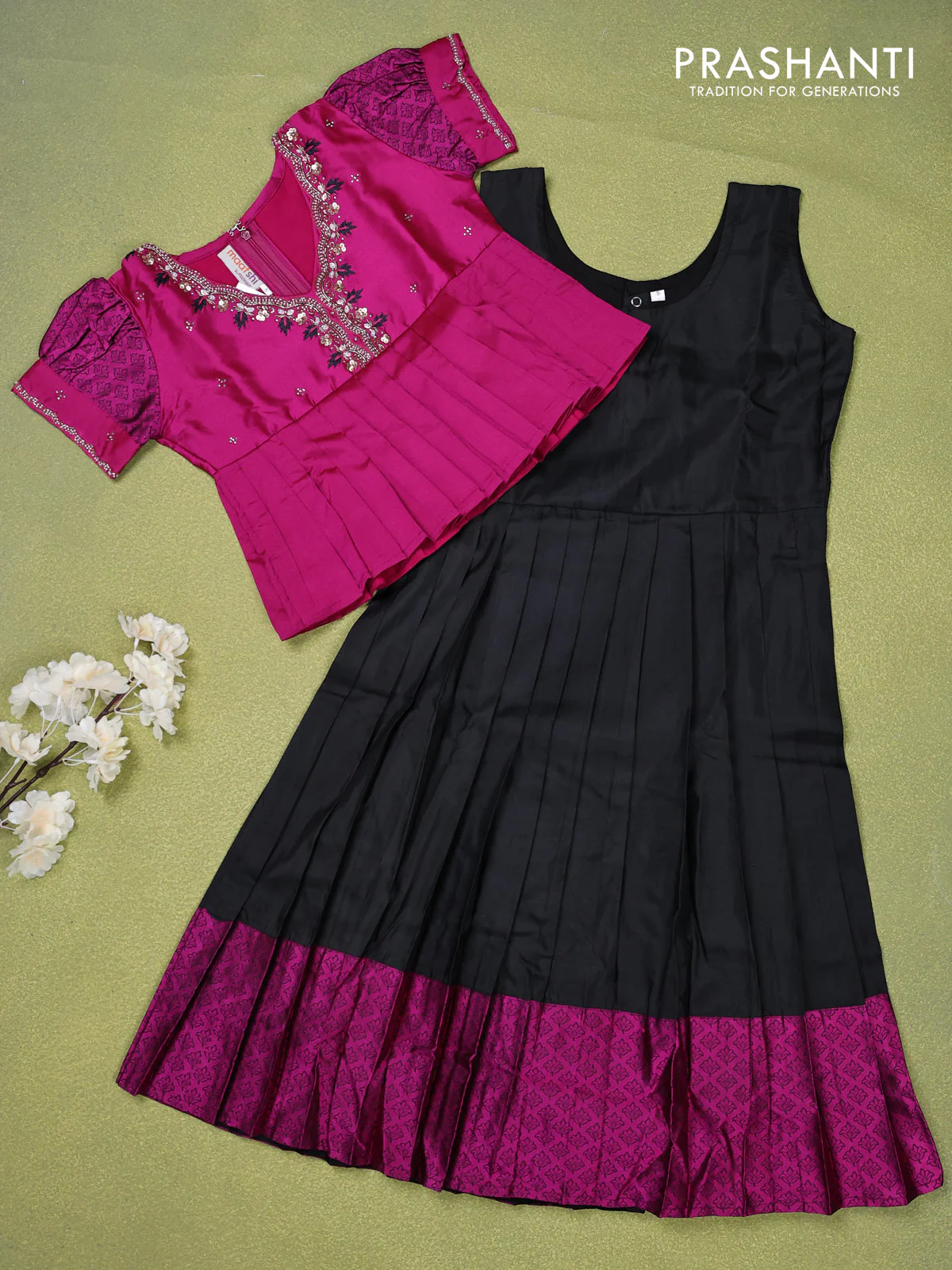 Pure silk kids lehenga magenta pink and black with beaded work neck pattern and puff sleeve & zari woven border for 5 years - Image 2
